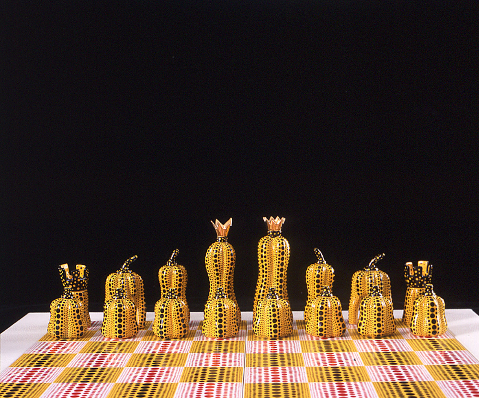 Yayoi Kusama, Pumpkin Chess Set, 2003