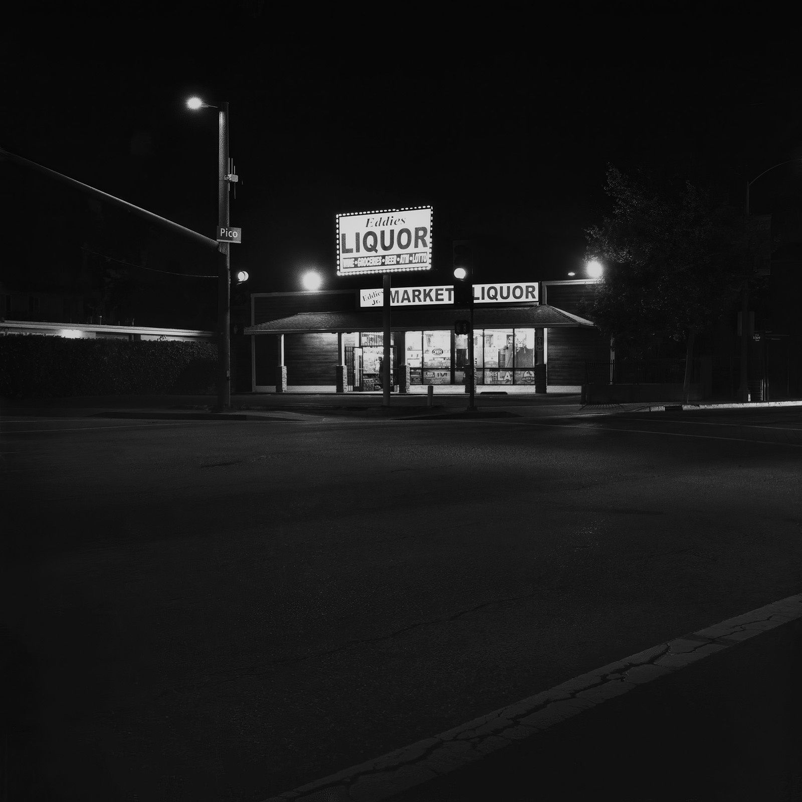 © Pieter de Koninck, Eddie's Liquor At Night