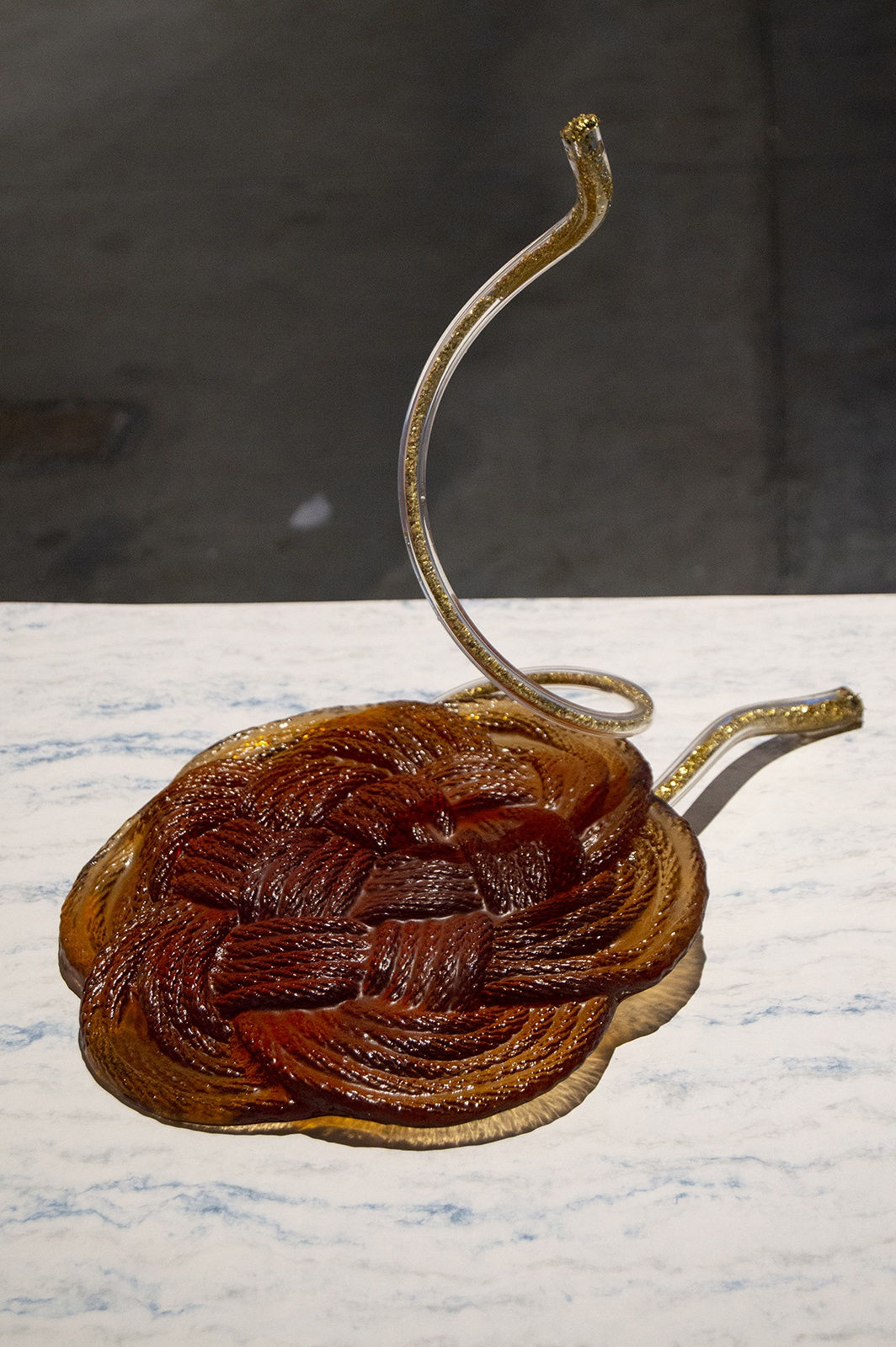 Victoria Ahmadizadeh Melendez, A brazen love knot , 2019