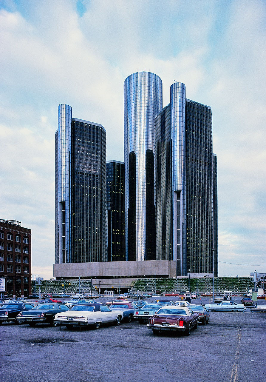 ARCHITECTURE USA 1980, Reneaissance Center - Detroit, 1977