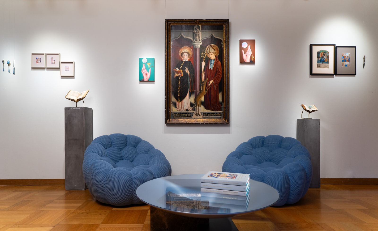 Installation view of our exhibition REMARKABLE UNIQUENESS | Geneva, La Gabrielle Fine Arts SA | Photography: Nelson Iso