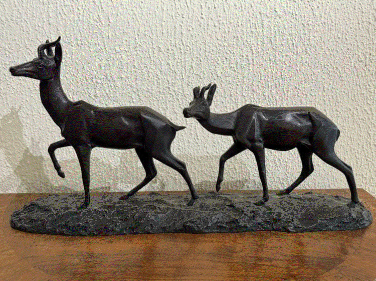 I. Rochard BRONZE TWO GAZELLES SCULPTURE, 1890 TO 1919 Bronze 34 1/2 x 13 1/4 x 6 3/4 in 87.6 x 33.8 x 17 cm Available at Surovek Gallery