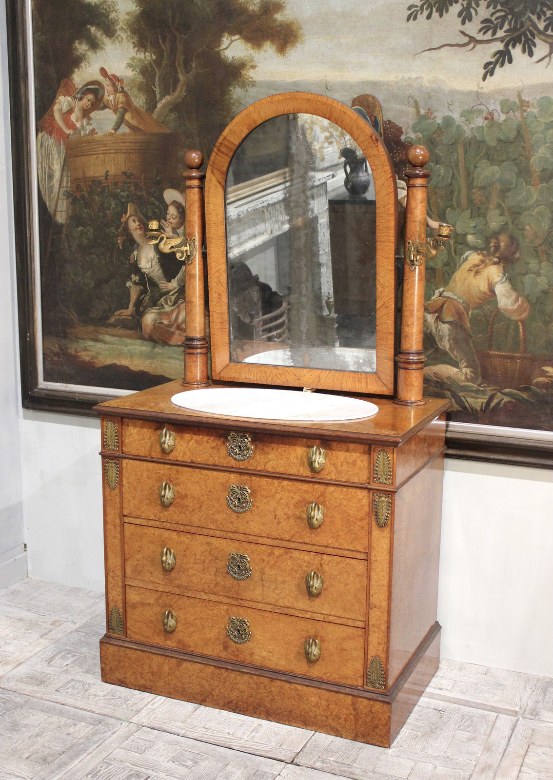 Wonderful early 19th century amboyna dressing table, Circa 1810