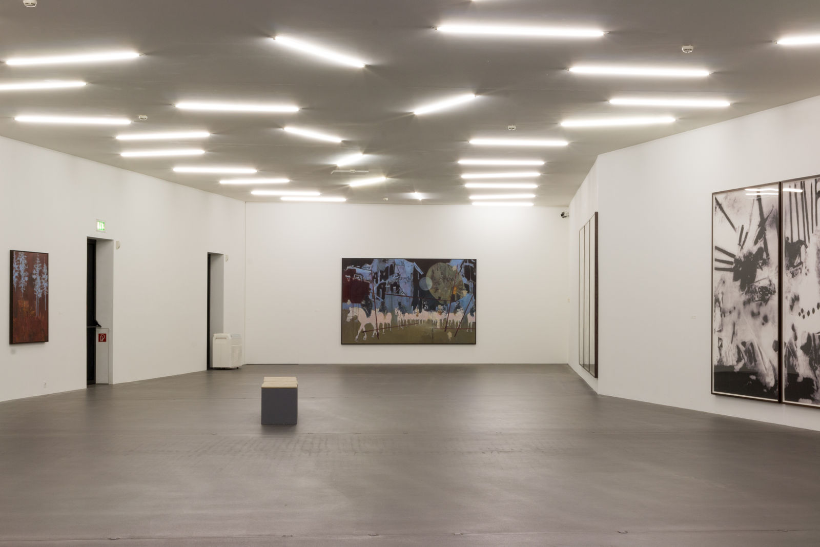 Installation view, Uwe Wittwer: Die schwarzen Sonnen, Kunstmuseum Grenchen, Grenchen, Switzerland, 2019