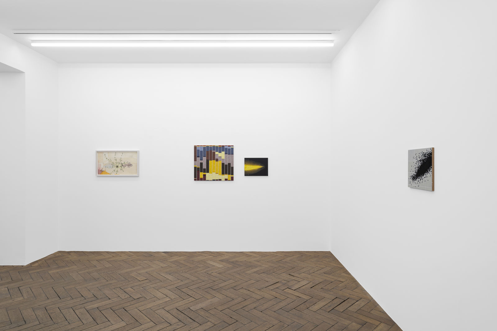 Installation view: Melanie Smith, Galerie Peter Kilchmann, Paris, France, 2026. Photos: Hafid Lhachmi