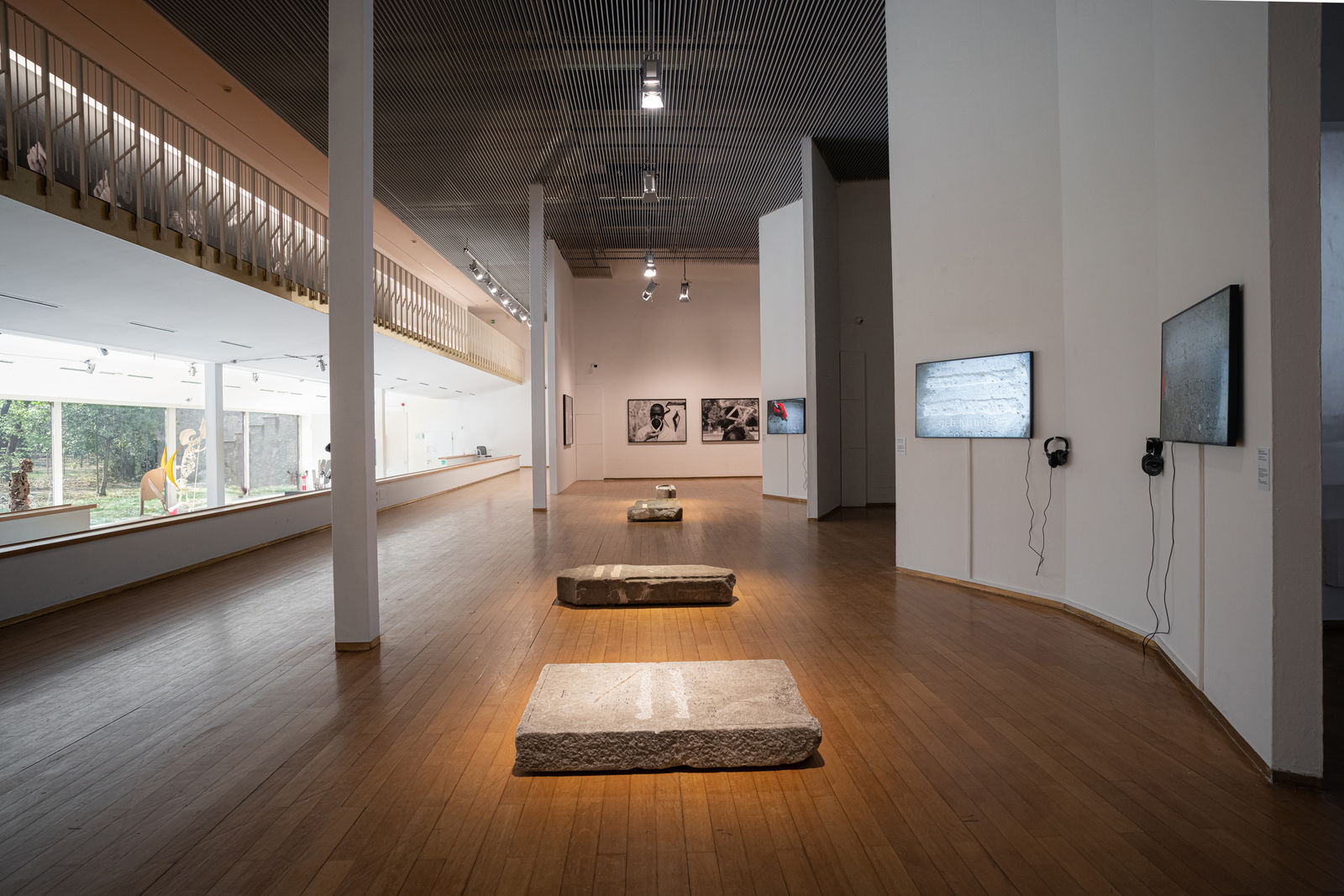 Installation view, Artur Zmijewski: When Fear Eats the Soul, PAC Padiglione d'Arte Contemporanea, Milan, Italy, 2022