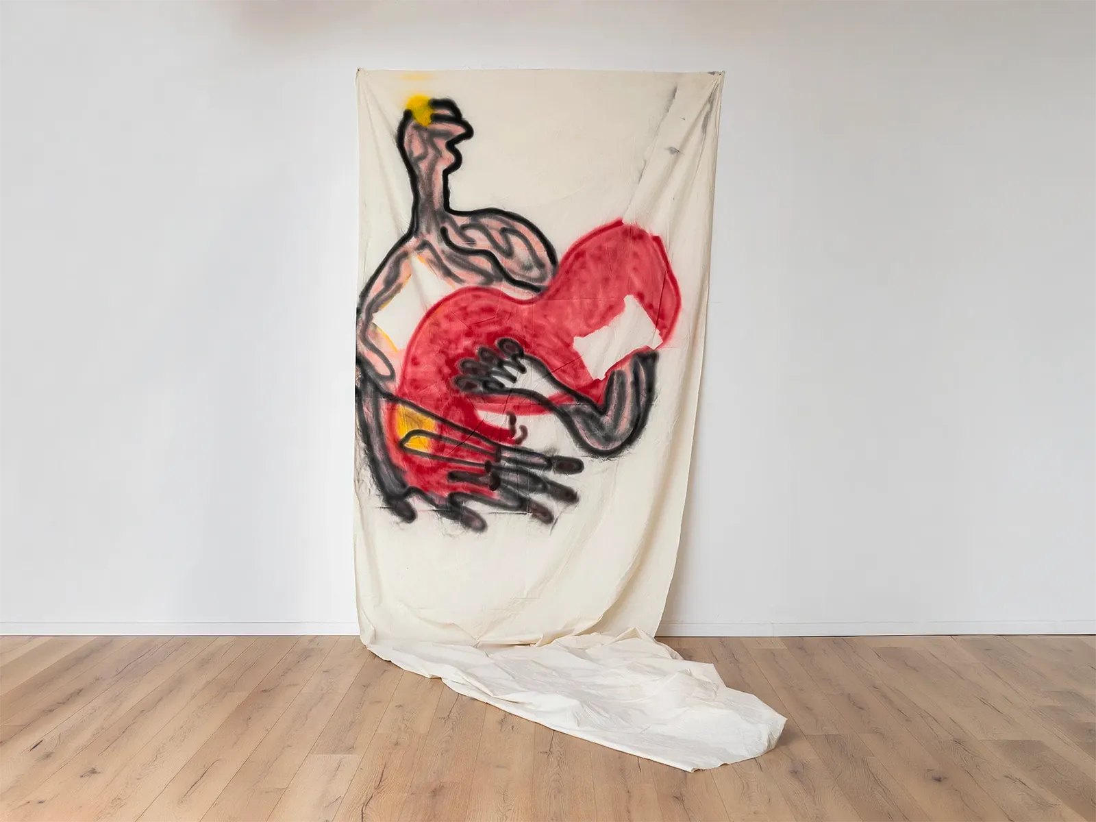 Aysha E Arar, a worm in love, spray paint on fabric, 502 x 175 cm, unique