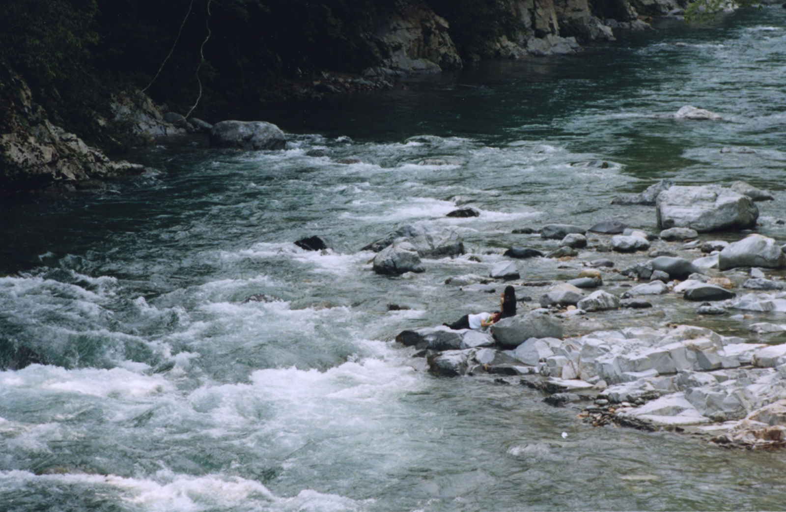 Daniel Gustav Cramer, Tales (Nagara River, Seki, Gifu-Ken, Japan, July 2019), 2022