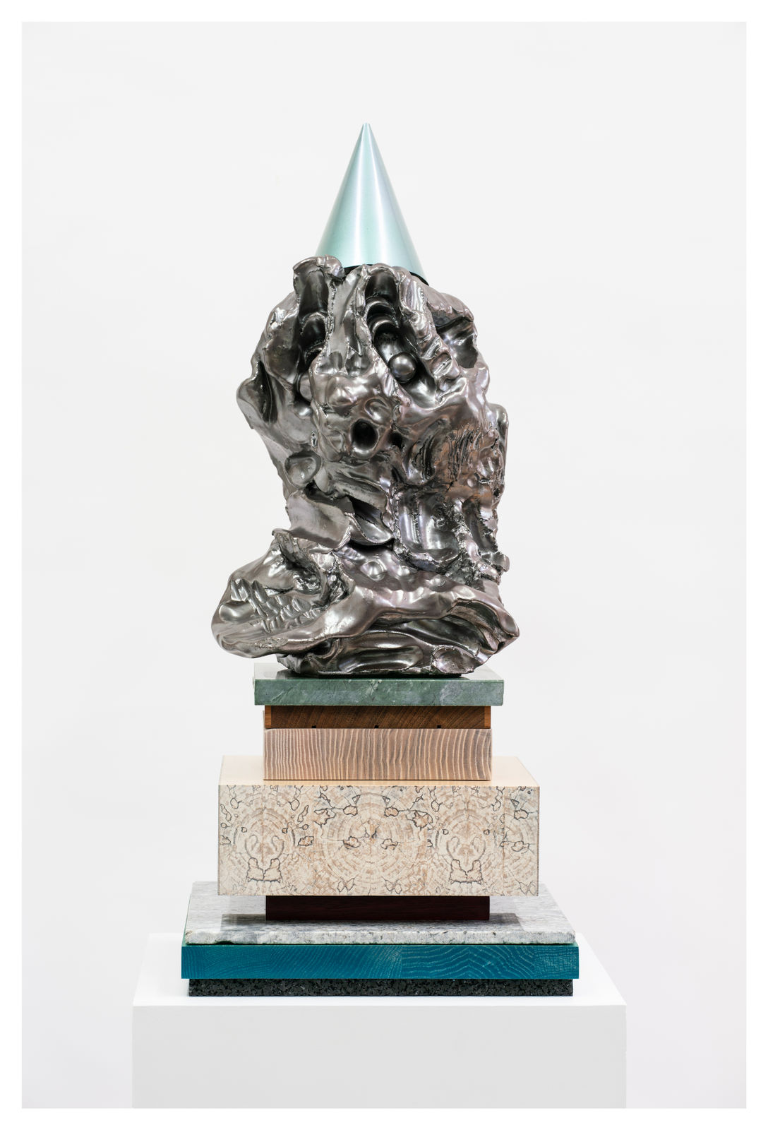 SEBASTIAN NEEB , How Did They Know That Green Is Her Favourite Colour, 2025