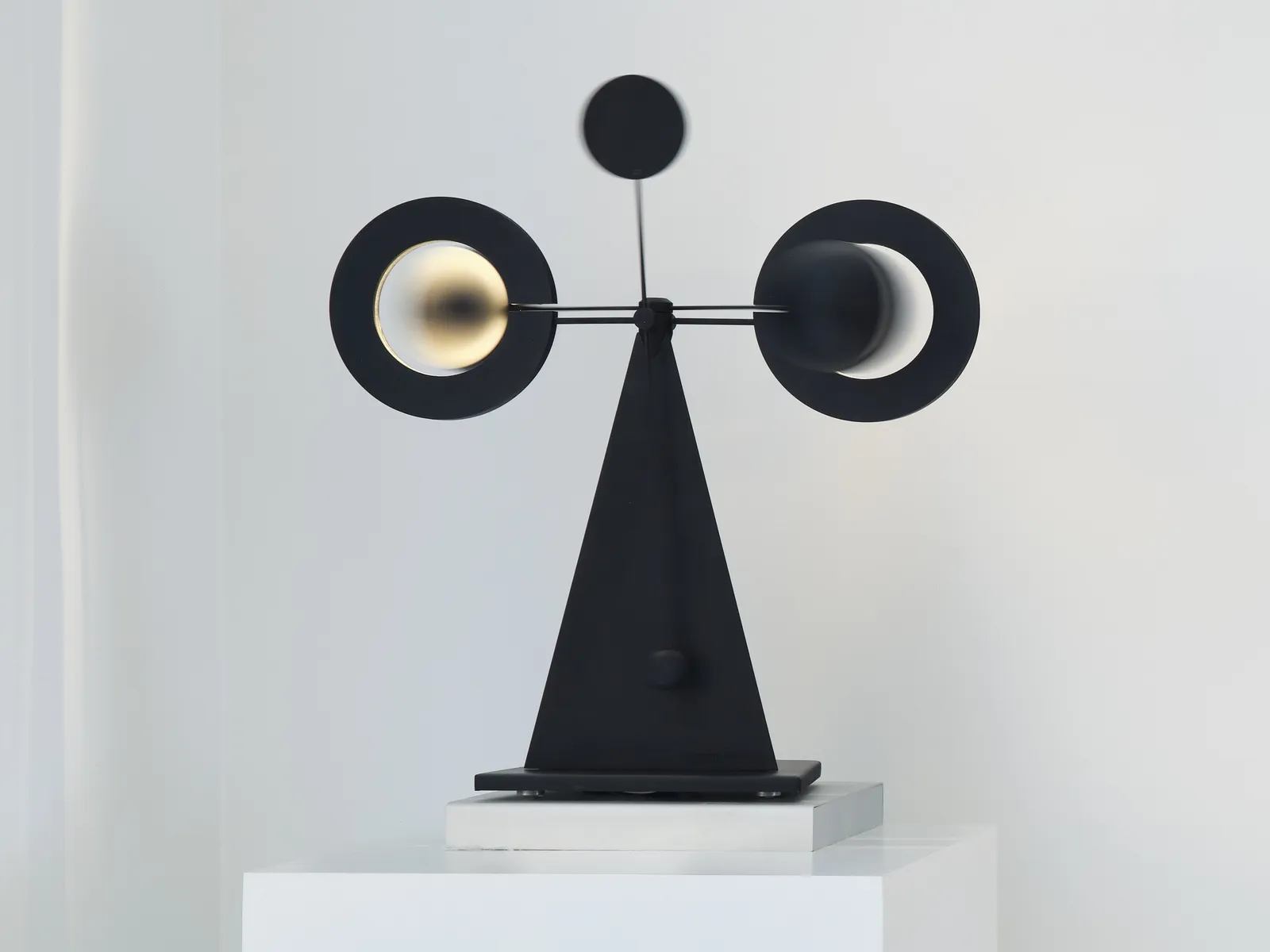 Damien Bénéteau, Asymmetric Variations, 2022. Image courtesy of Buysse Gallery. © Damien Bénéteau. All rights reserved.