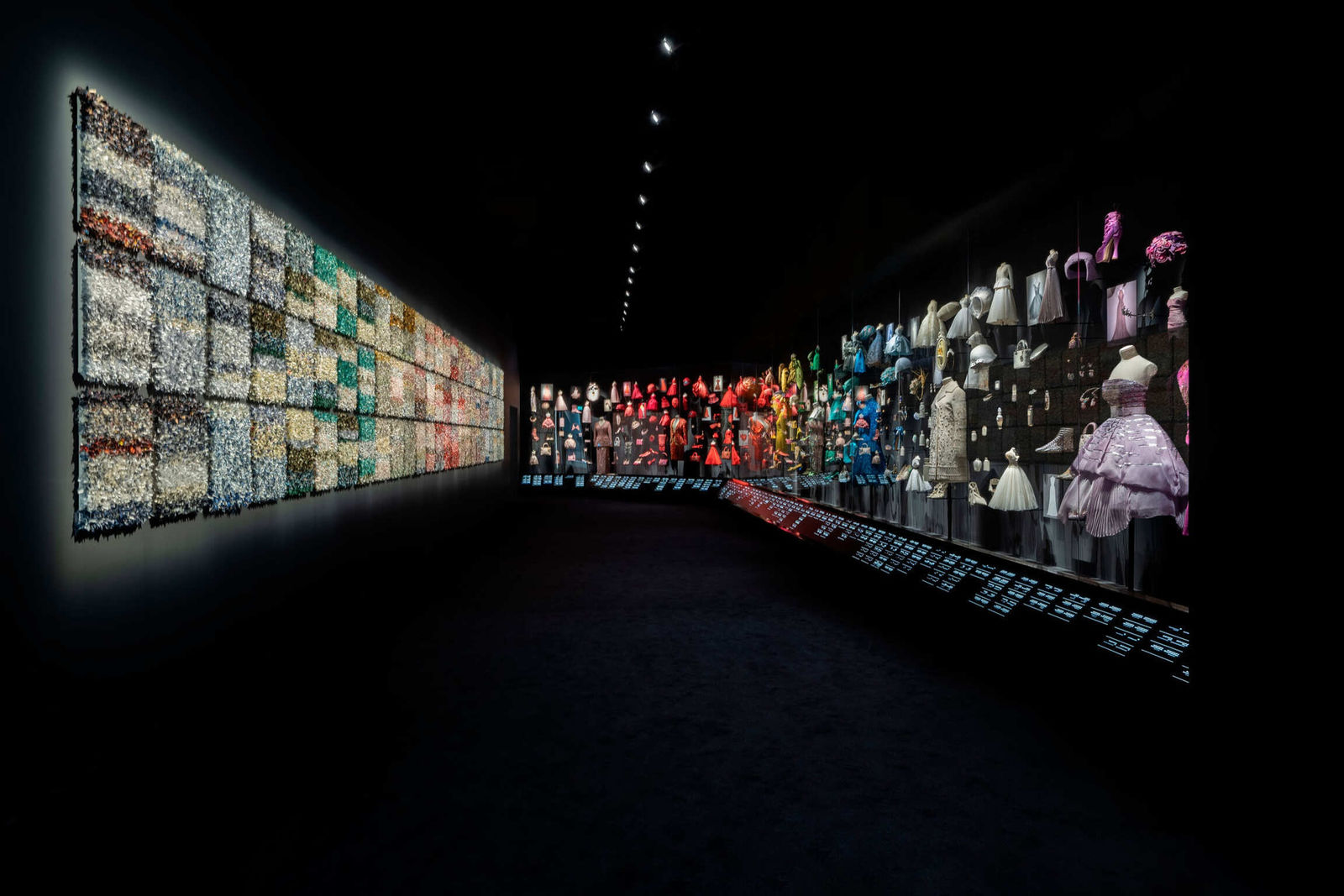 Installation view of Joël Andrianomearisoa in "Dior: Designer of dreams", National Museum of Saudi Arabia, Riyadh, 2024 © Studio Joël Andrianomearisoa