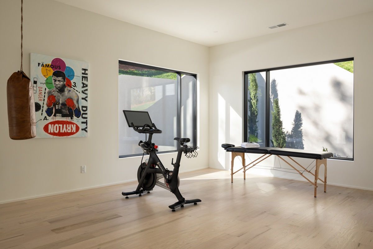 Interior of a luxury modern home in Atlanta, GA.