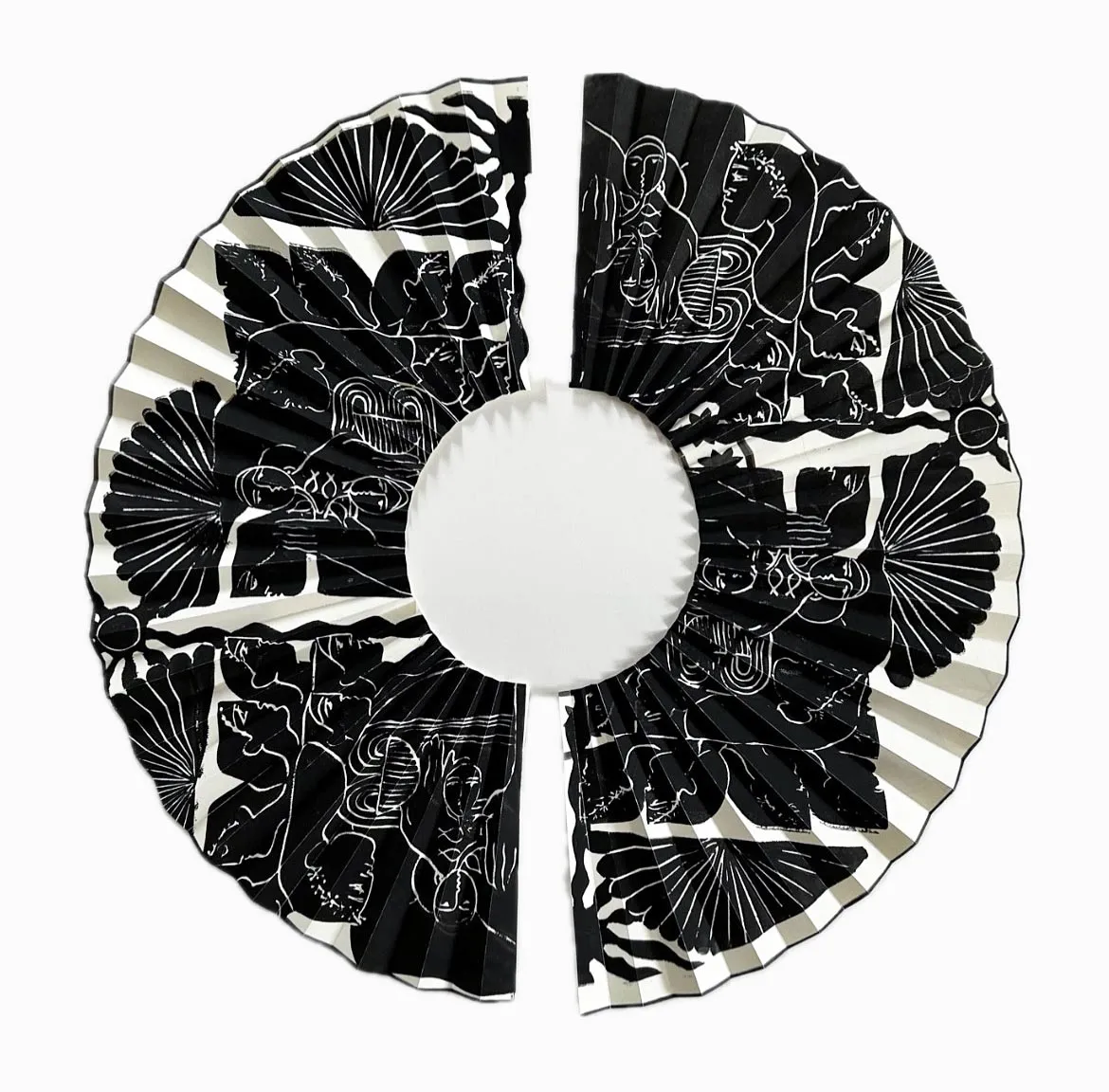 Thénie Khatachourian, Untitled (double fan)