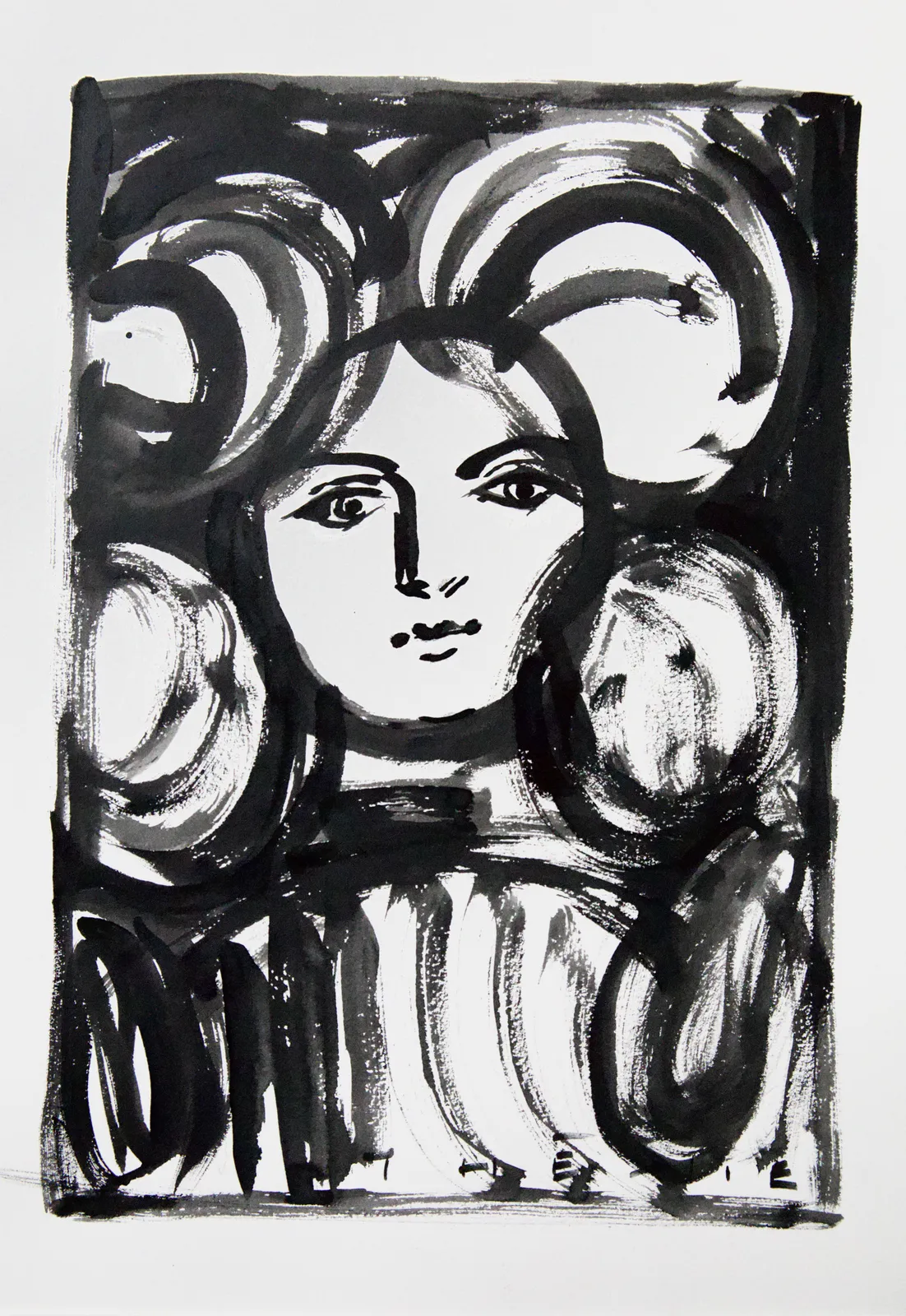 Thénie Khatachourian, Petite dame