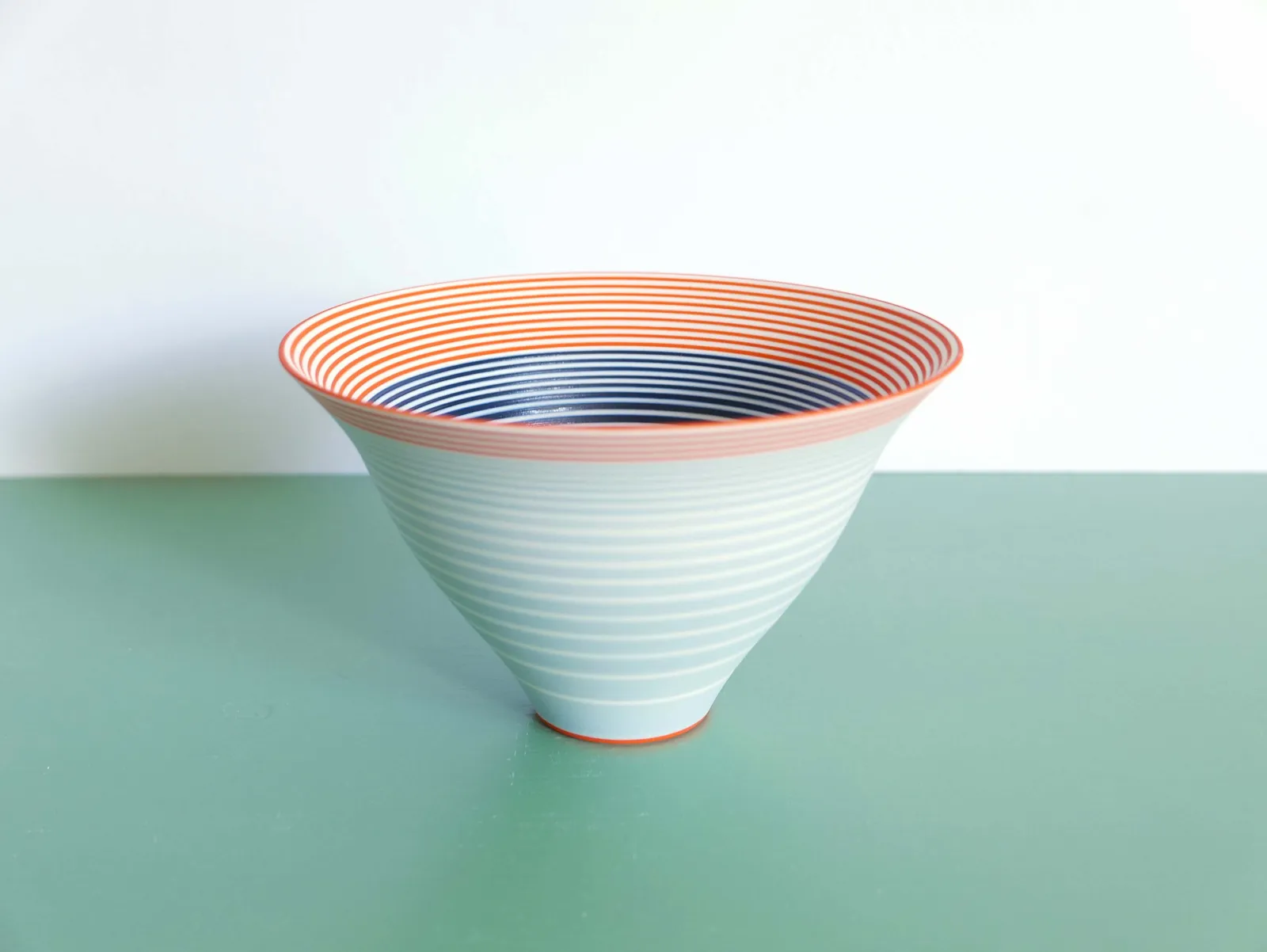 Sara Moorhouse, SM4.Small Conical Winter Bowl