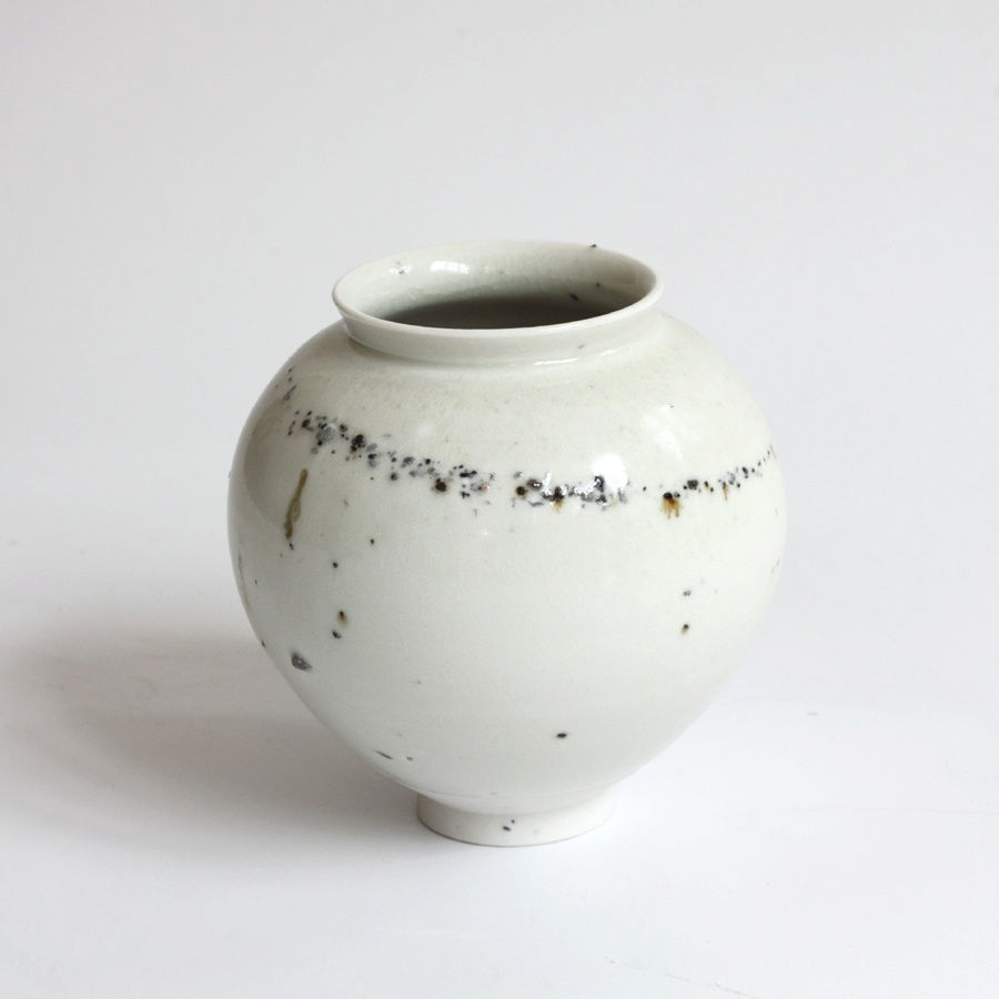 Adam Buick, BA68. Small Moon Jar