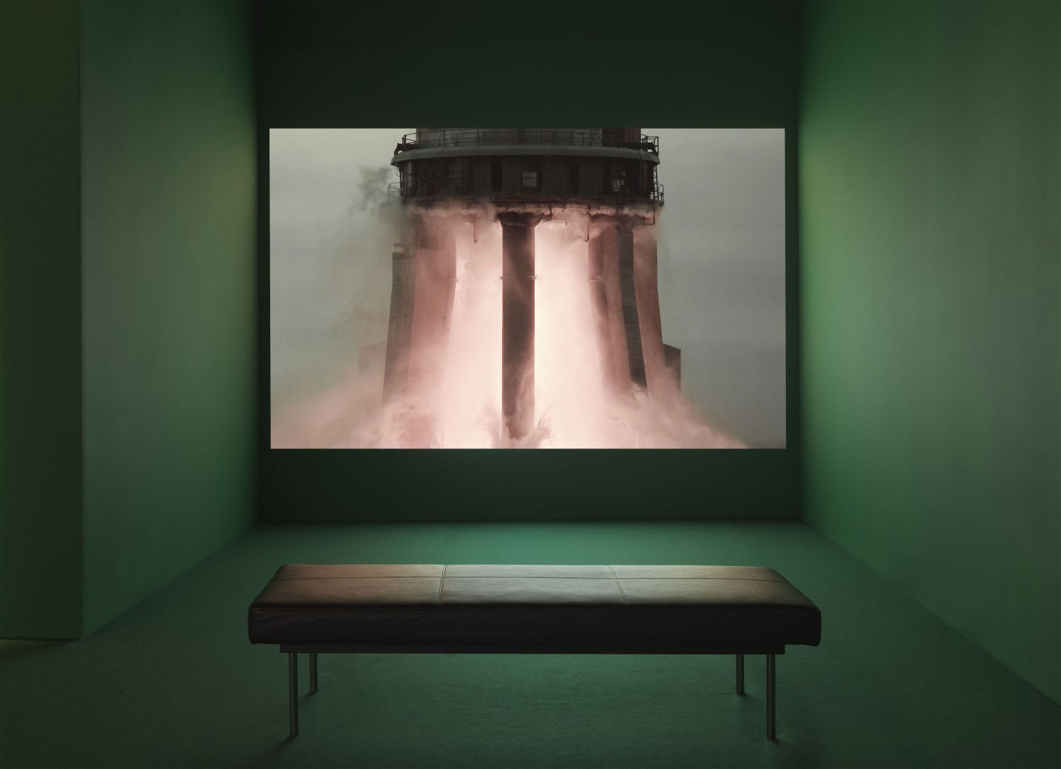 Installation View of Michael Najjar's "MARS: The Red Mirror" 迈克尔·耐贾尔群展“火星：永无止境”现场图