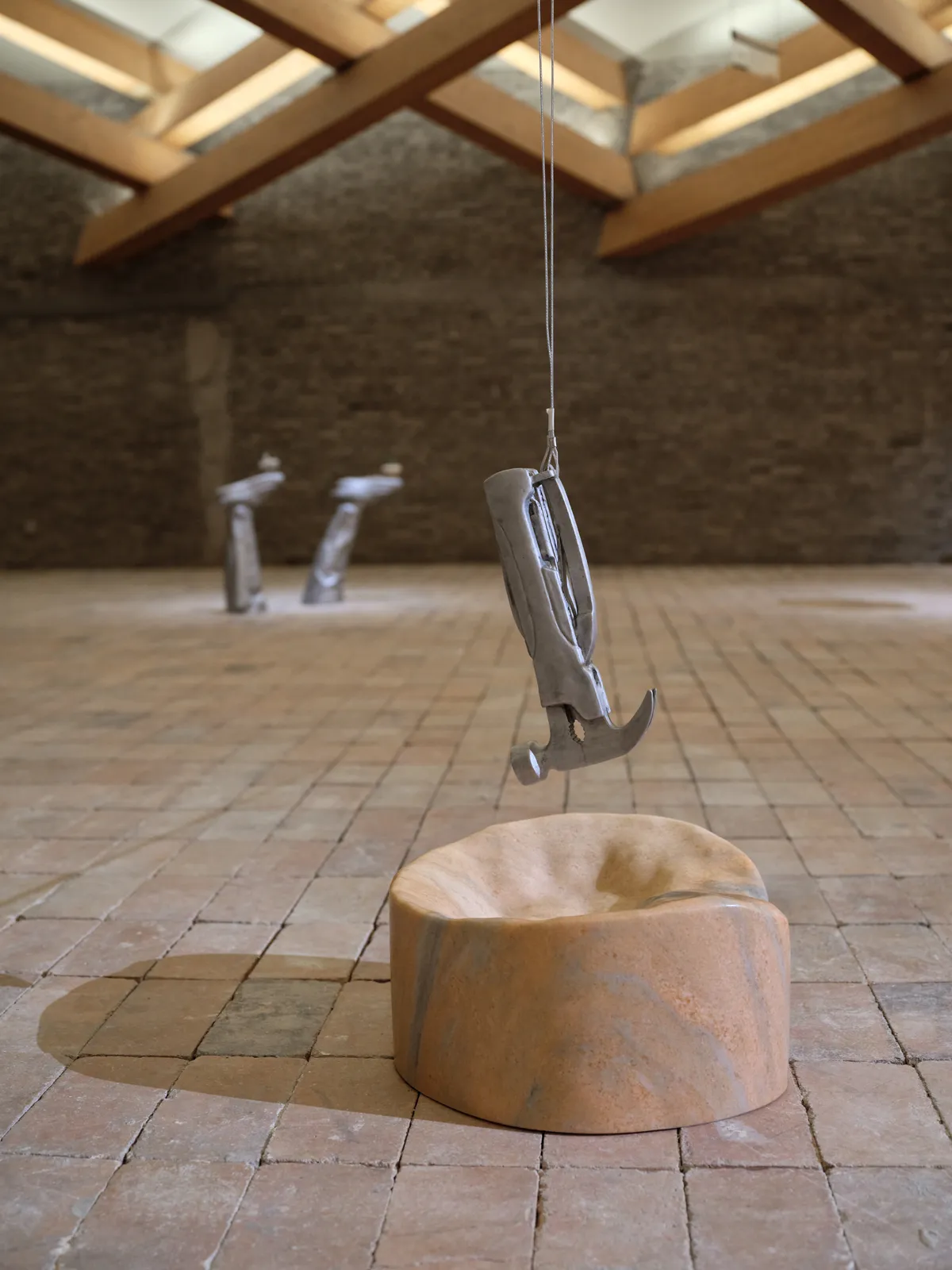 Installation view of Yibei Zhang's commissioned work at UCCA Clay, 2026. Courtesy BANK and the artist. 张移北委任项目于UCCA陶美术馆呈现，2026。图片归属BANK及艺术家。