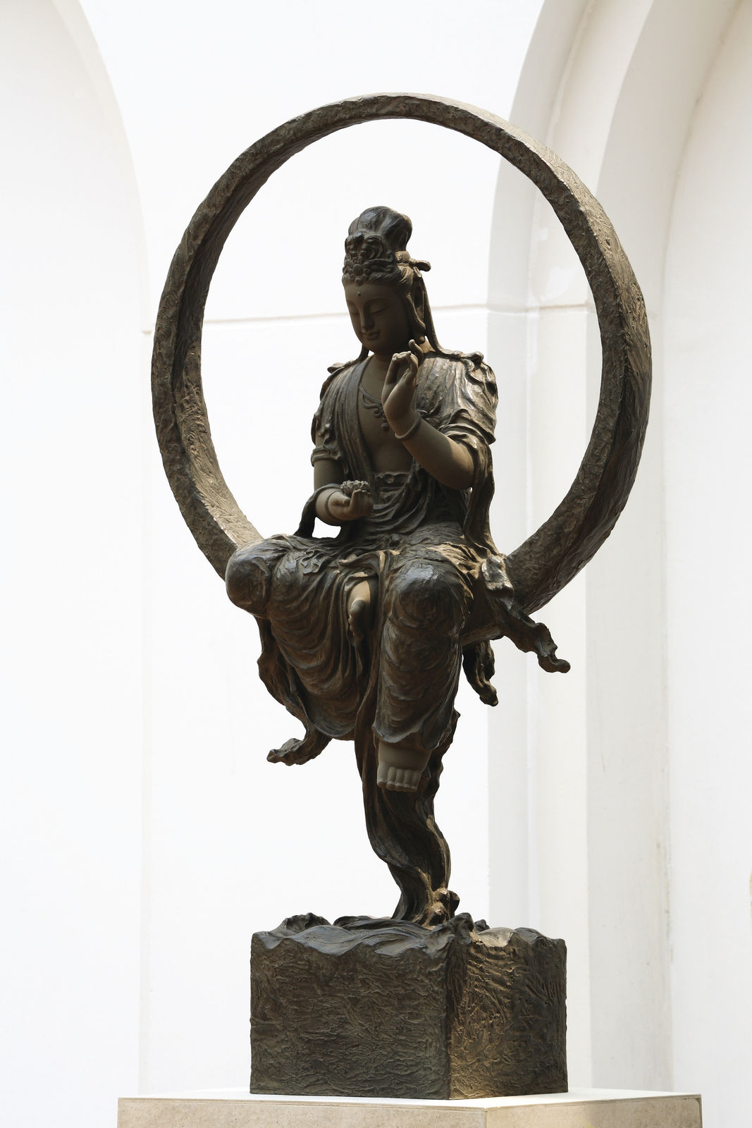 李真 LI CHEN, 水月觀音