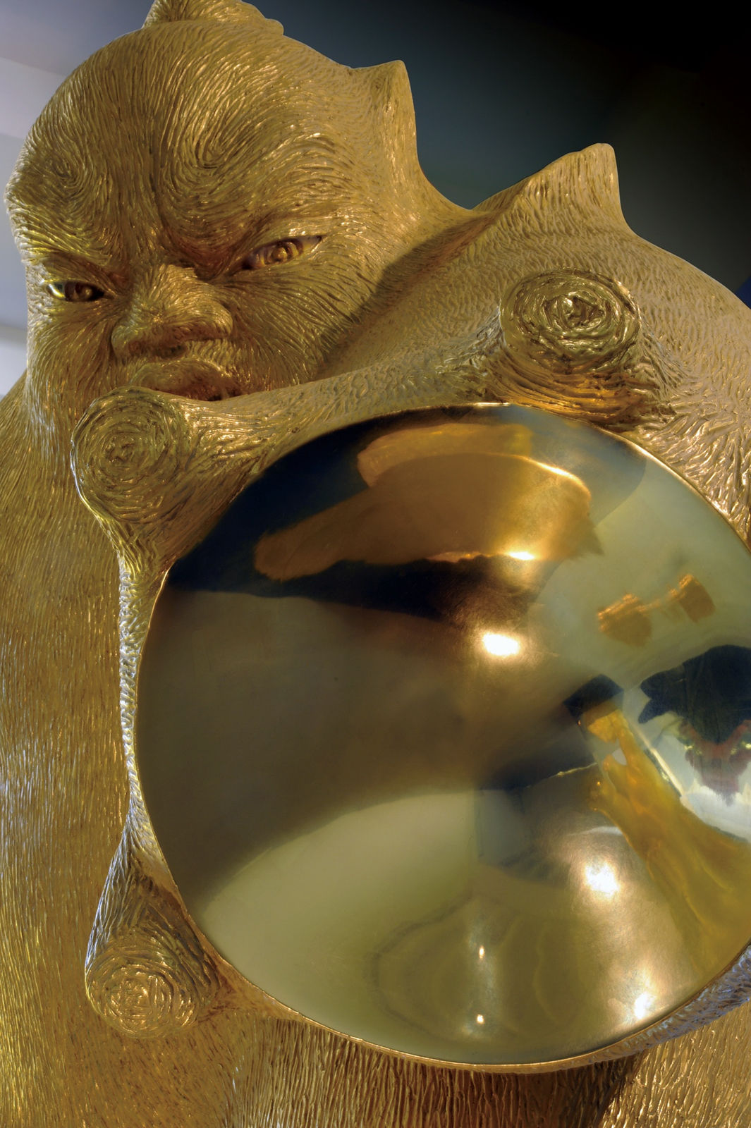 李真 LI CHEN, 攝魂者