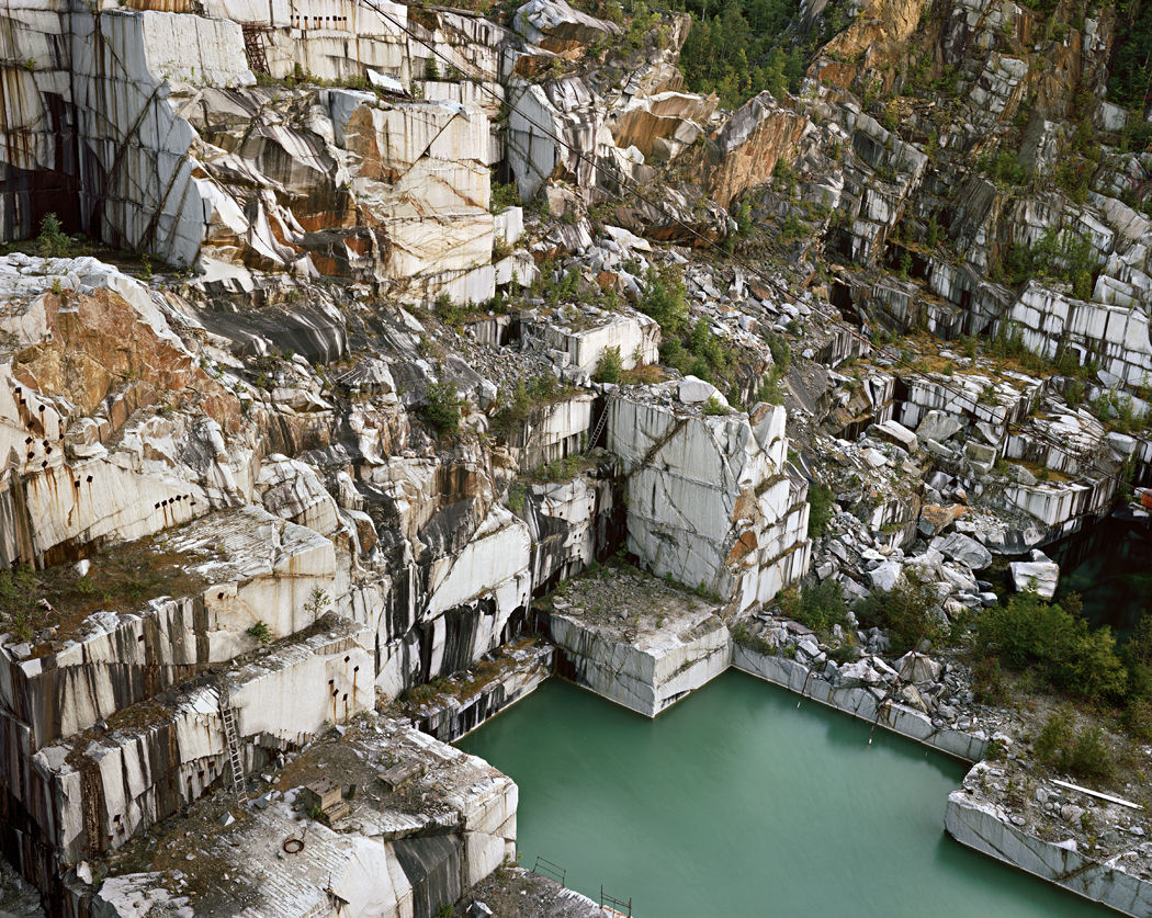 Edward Burtynsky, Rock of Ages #59, Abandoned Section, Adam-Pirie Quarry, Barre, Vermont, 1991