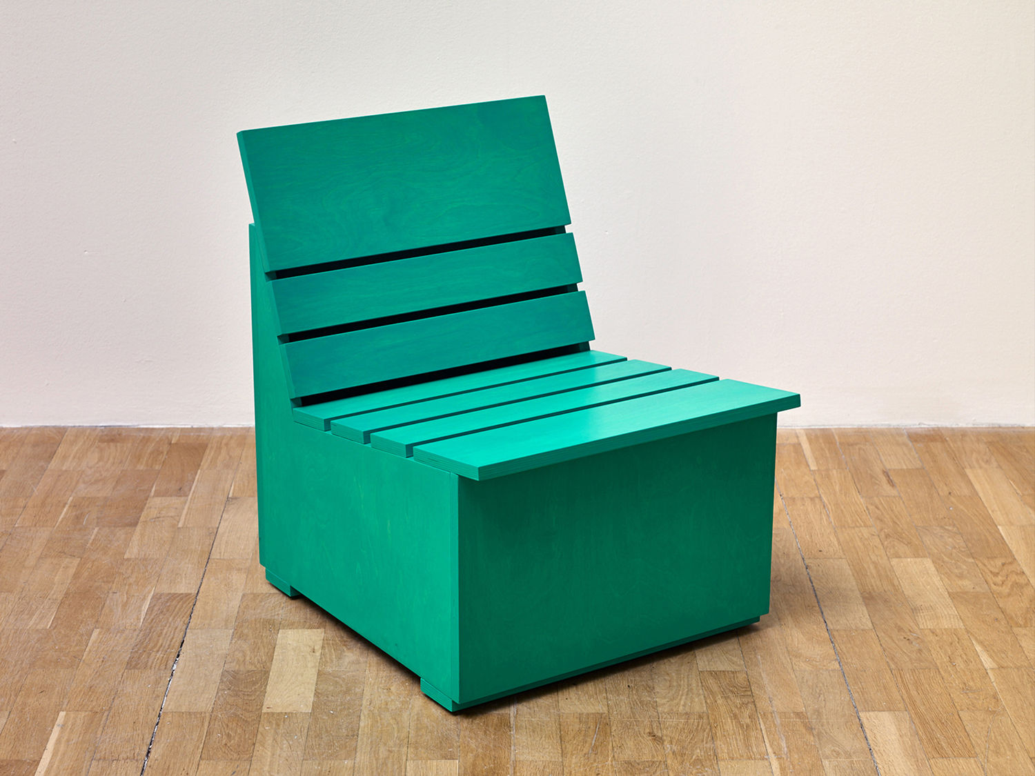 Mary Heilmann, Sunny Chair for Whitechapel, 2016