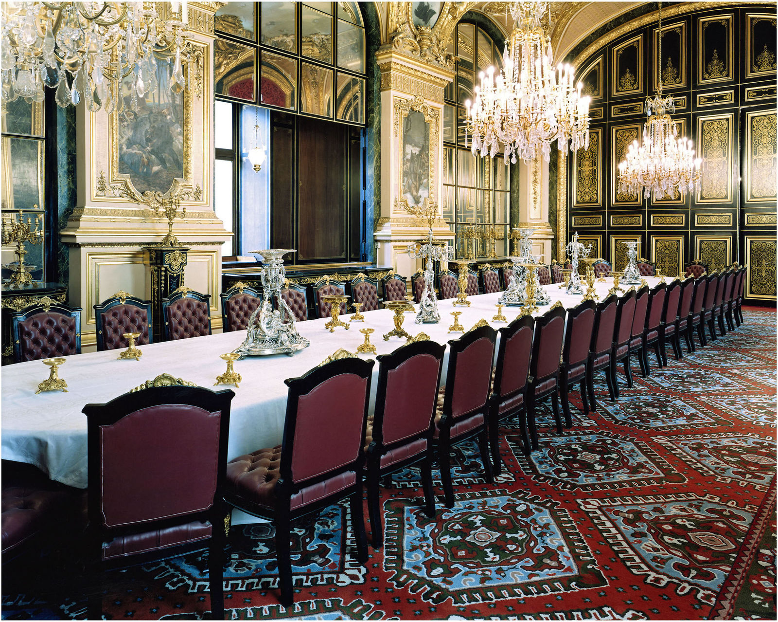 Candida Höfer, Musée du Louvre Paris XIX, 2005