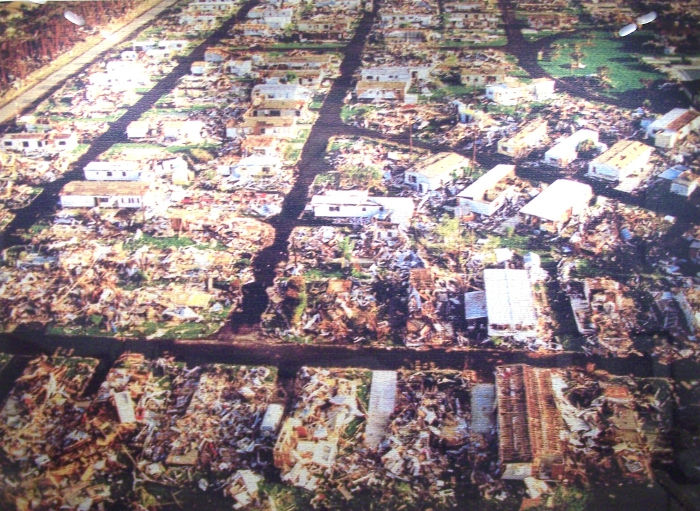 Christoph Draeger, Hurricane Andrew, 2000