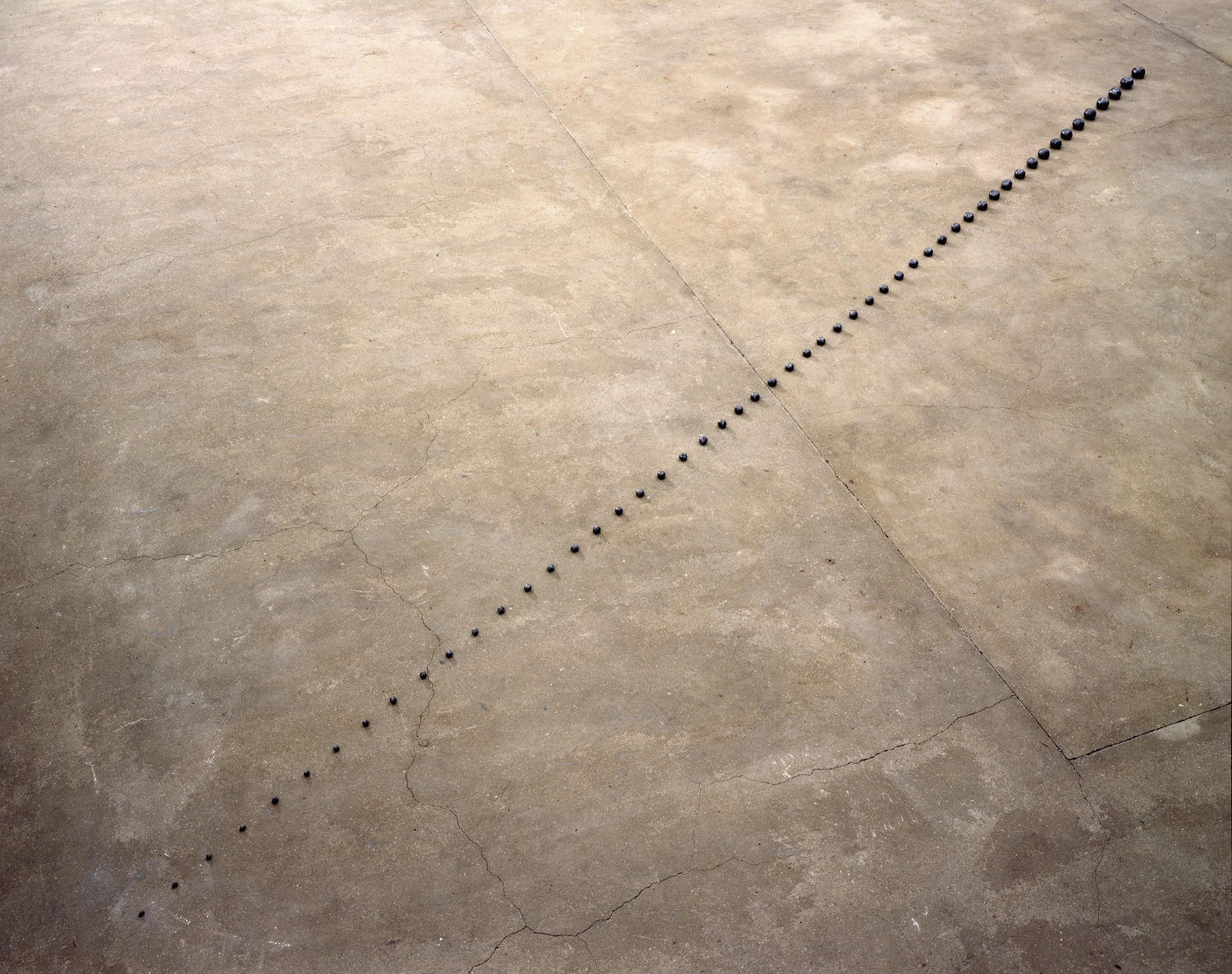 Antony Gormley, ONE APPLE, 1982