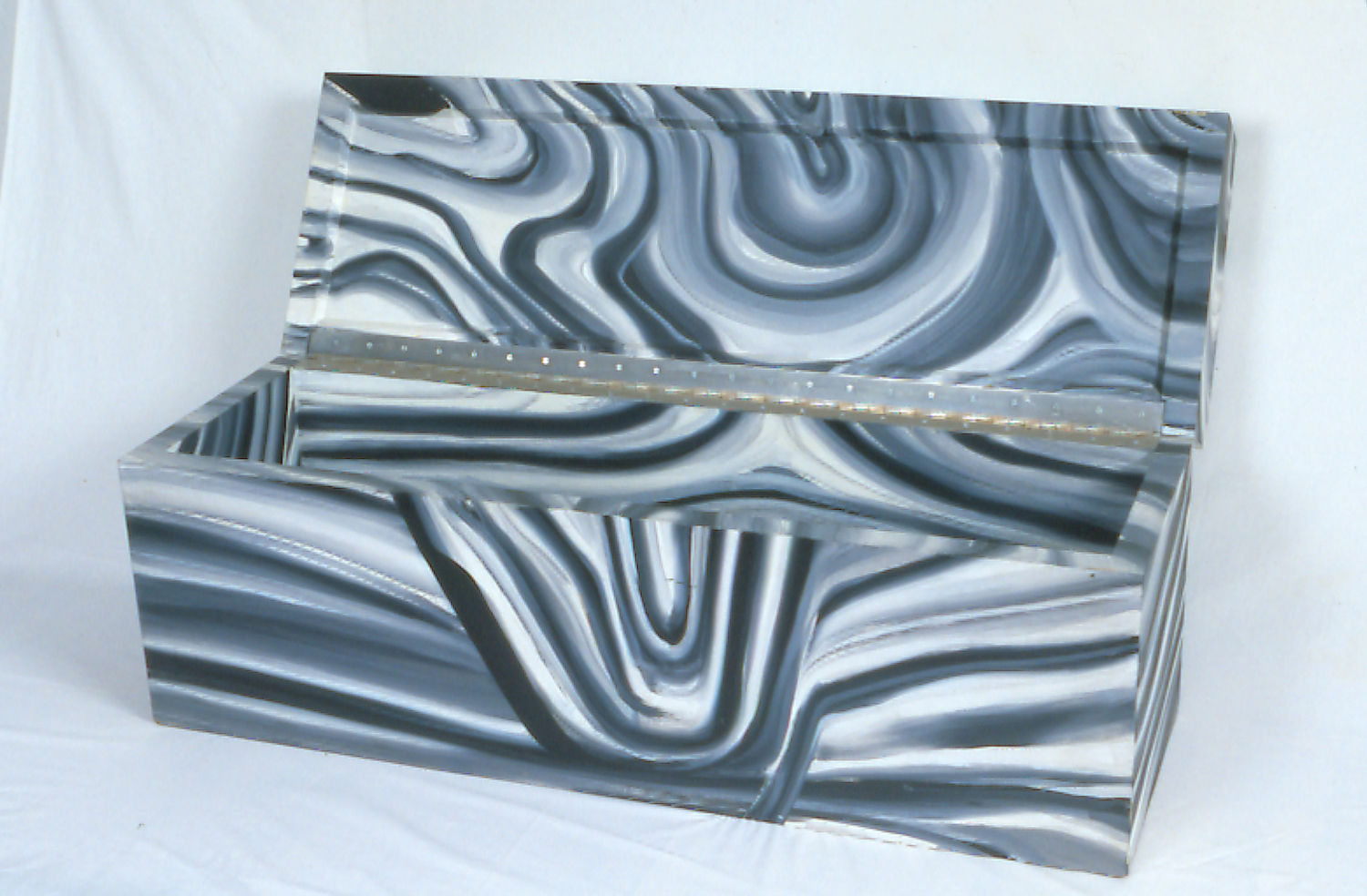 Richard Artschwager, Chest of Hope/Block of Wood, 1984-5