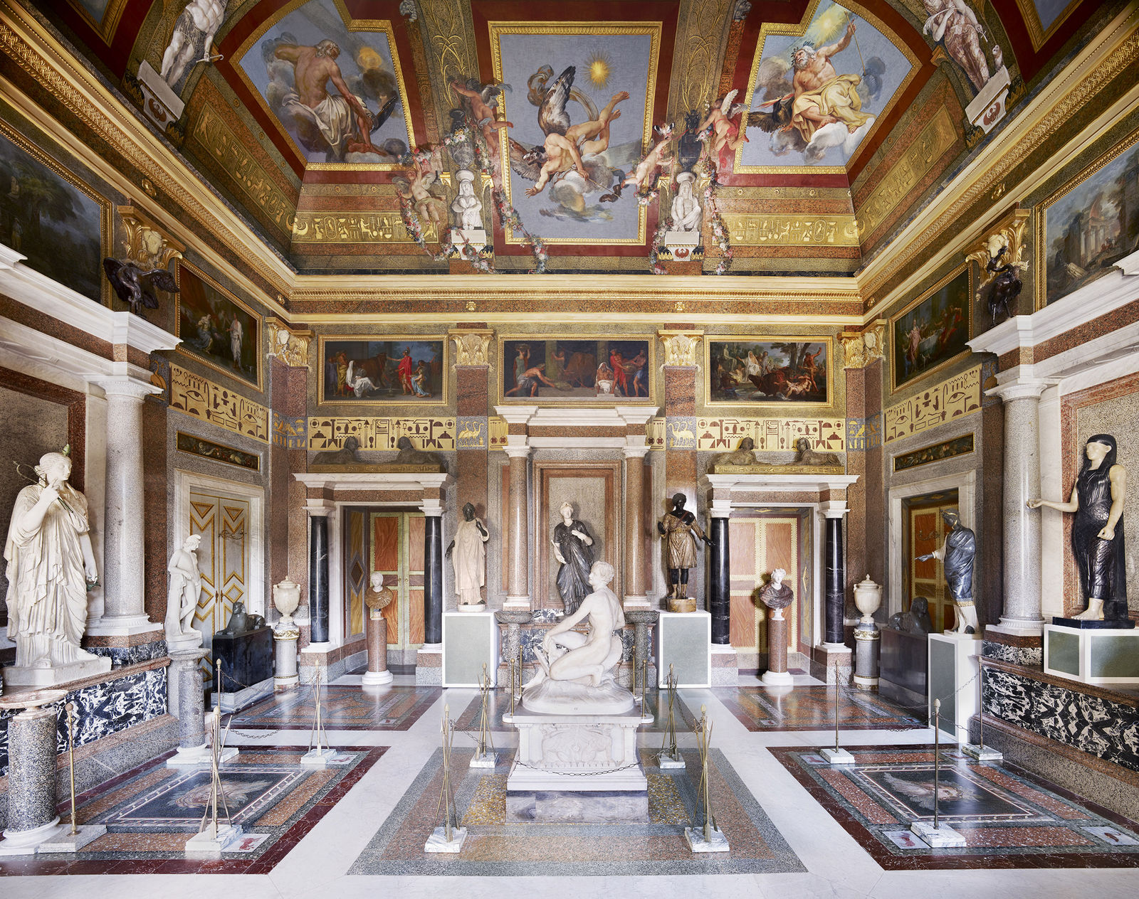 Candida Höfer, Villa Borghese Roma I, 2012