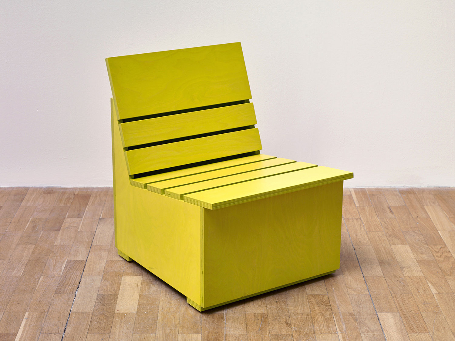 Mary Heilmann, Sunny Chair for Whitechapel, 2016