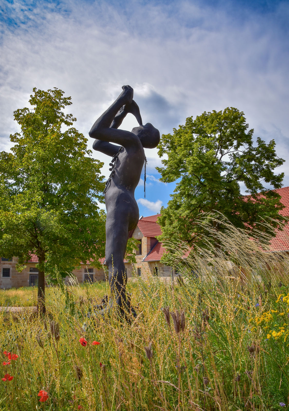 Nicole Eisenman, Inhaling Object Symbol Guy, 2024