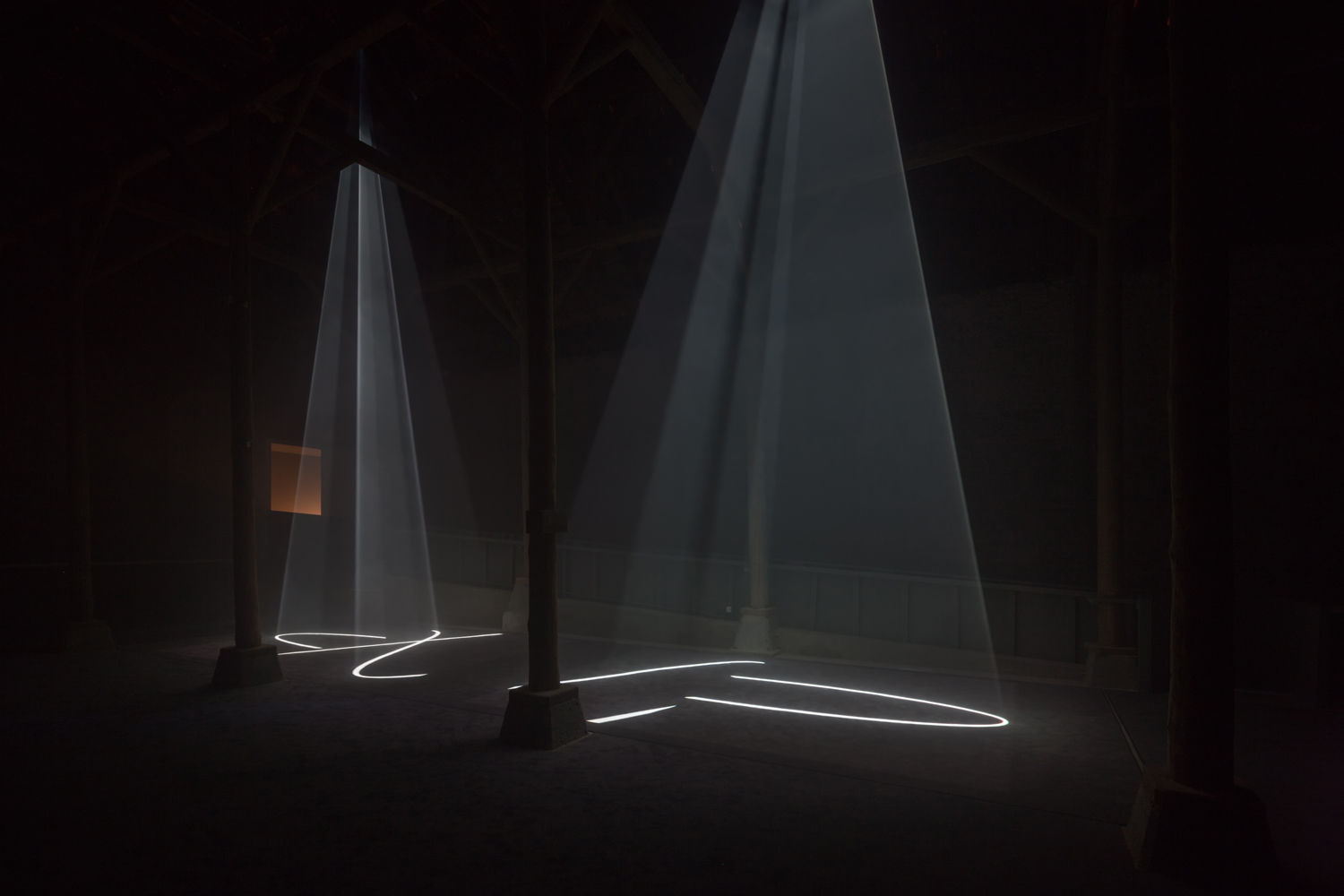 Anthony McCall, Between You and I, 2006
