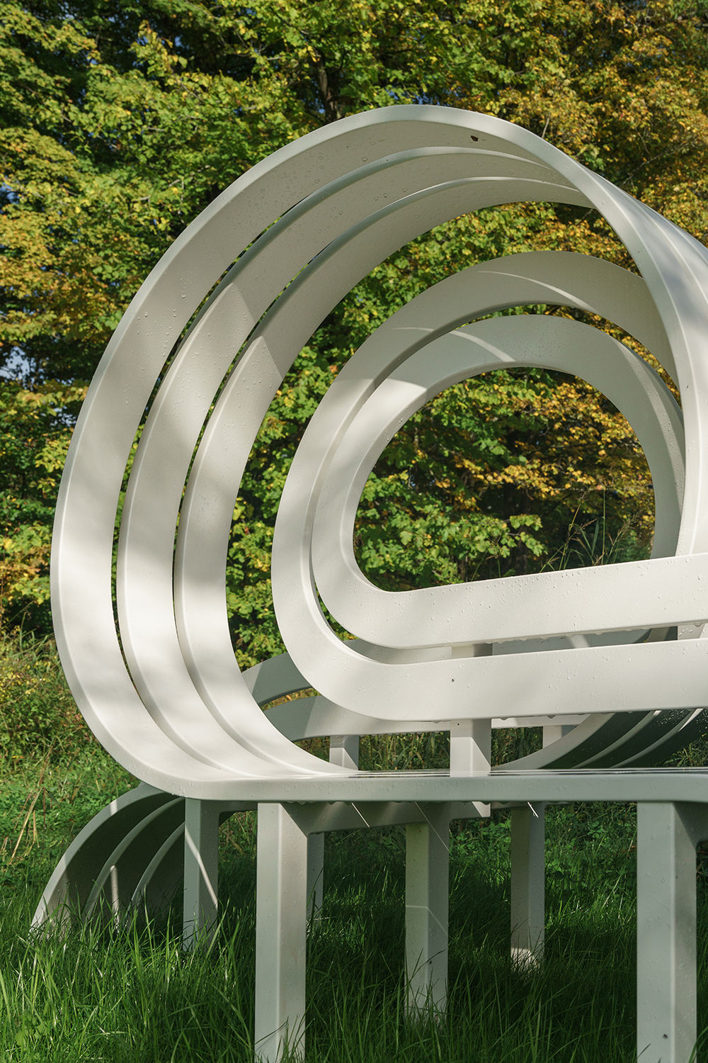 Jeppe Hein, Modified Social Bench #28, 2011