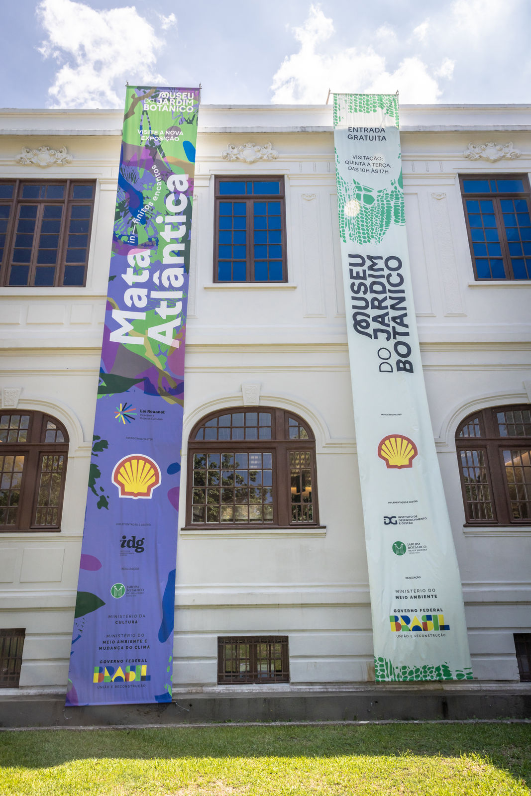 Utopia Botânica (Exhibition Hall) | Vanishing Forest / Vanishing Names (Stairs), 2025