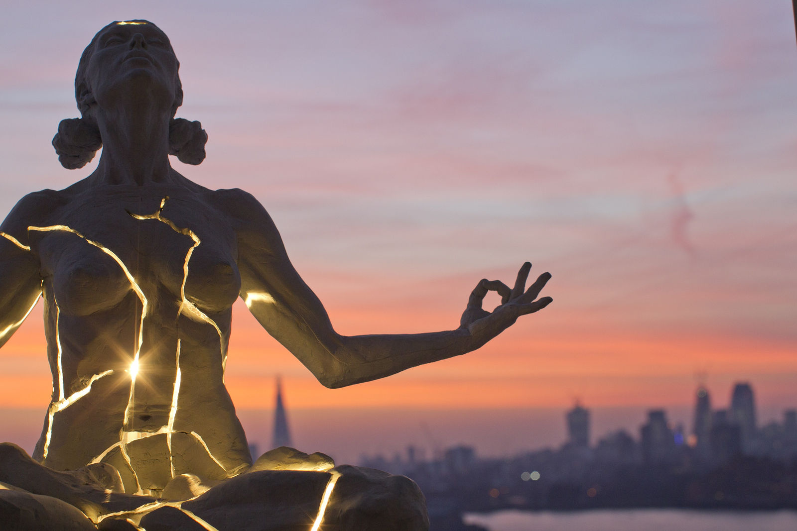 Expansion (half life), 2005