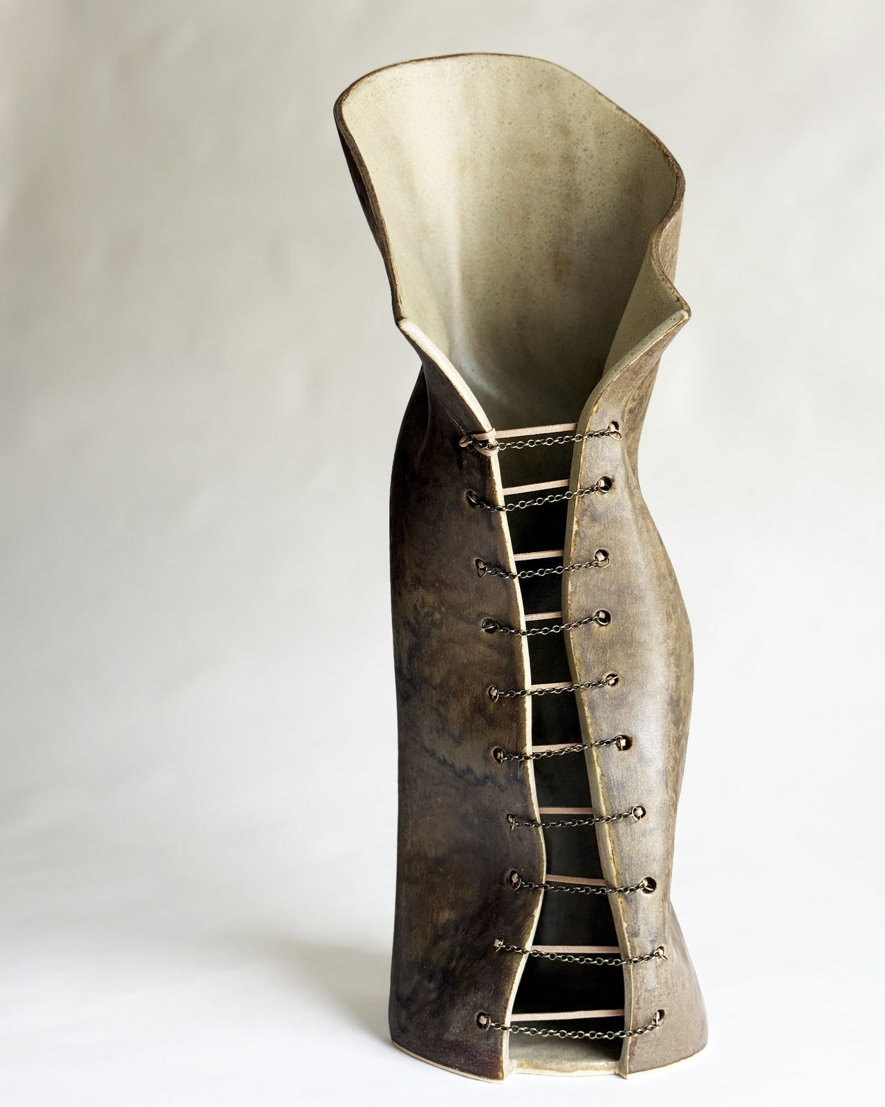 Hillary Cumberworth, Duality, 2025