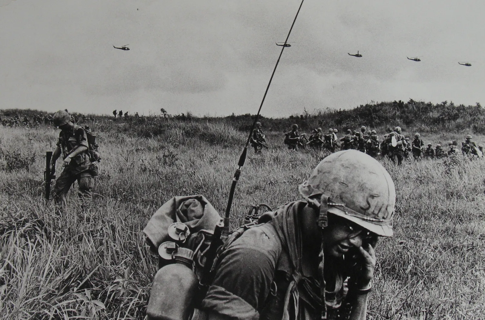 Philip Jones Griffiths, Soldiers never marched, they hunted 'Cong' by helicoptor, 1968