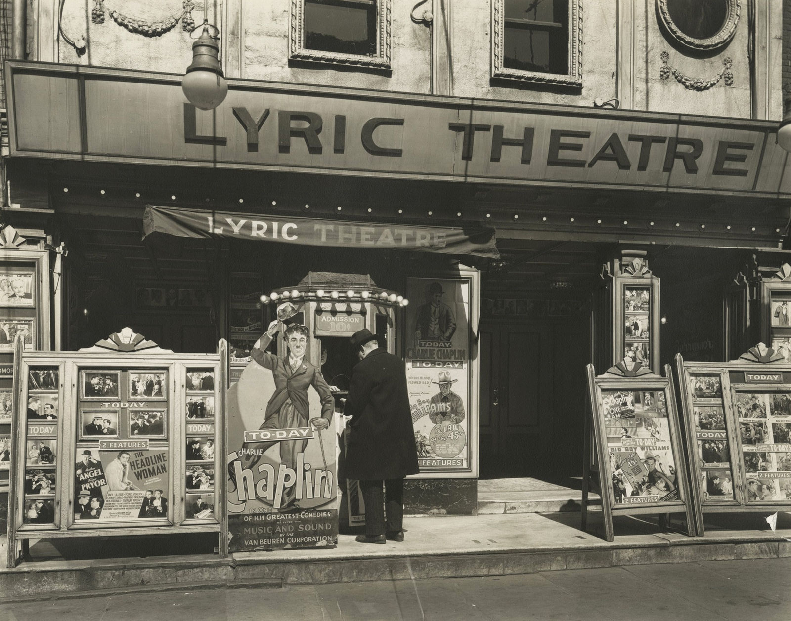 Berenice Abbott, Lyric Theatre, 1936