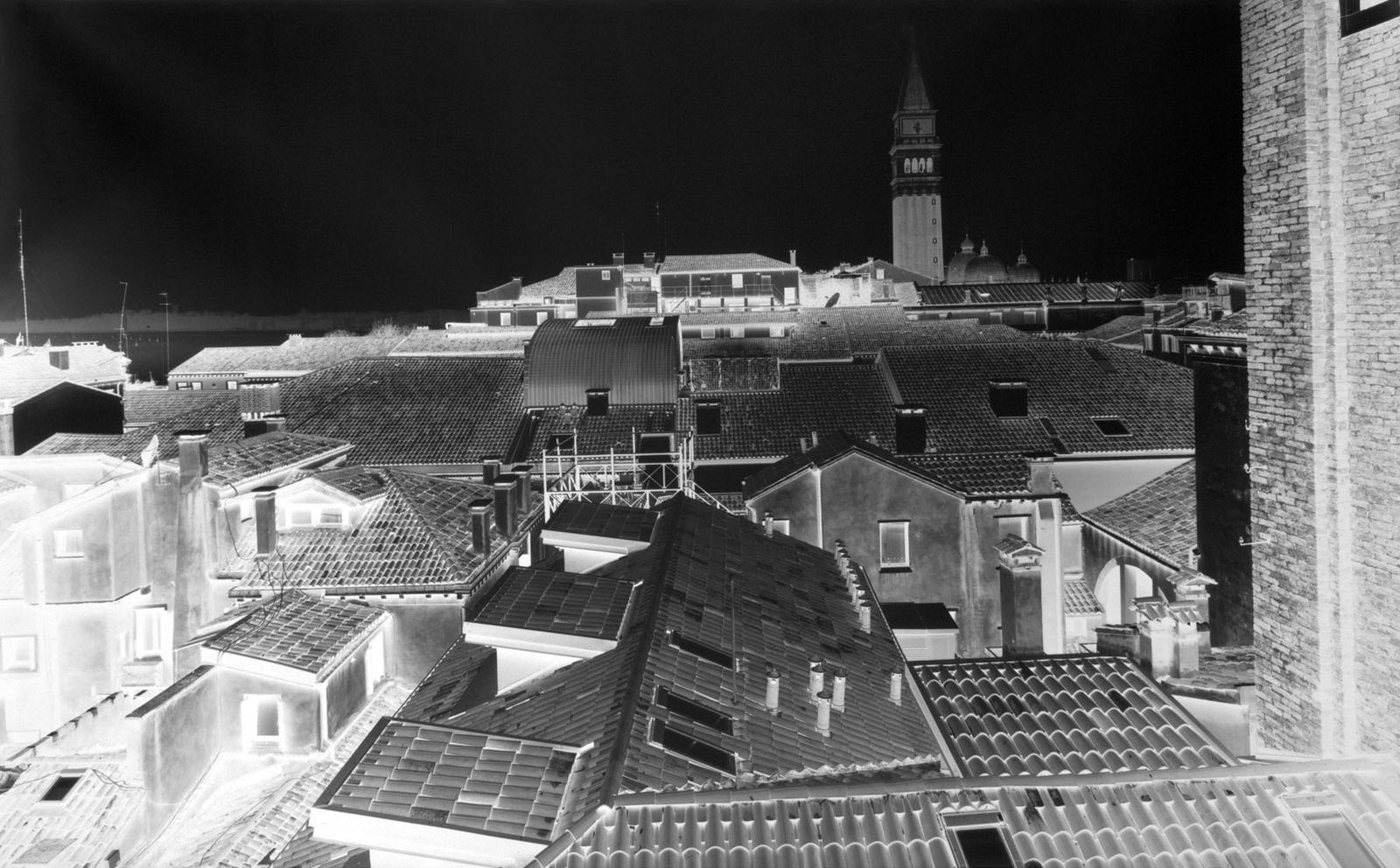 Vera Lutter, Campo San Moise, Venice, VIII: March 4, 2006