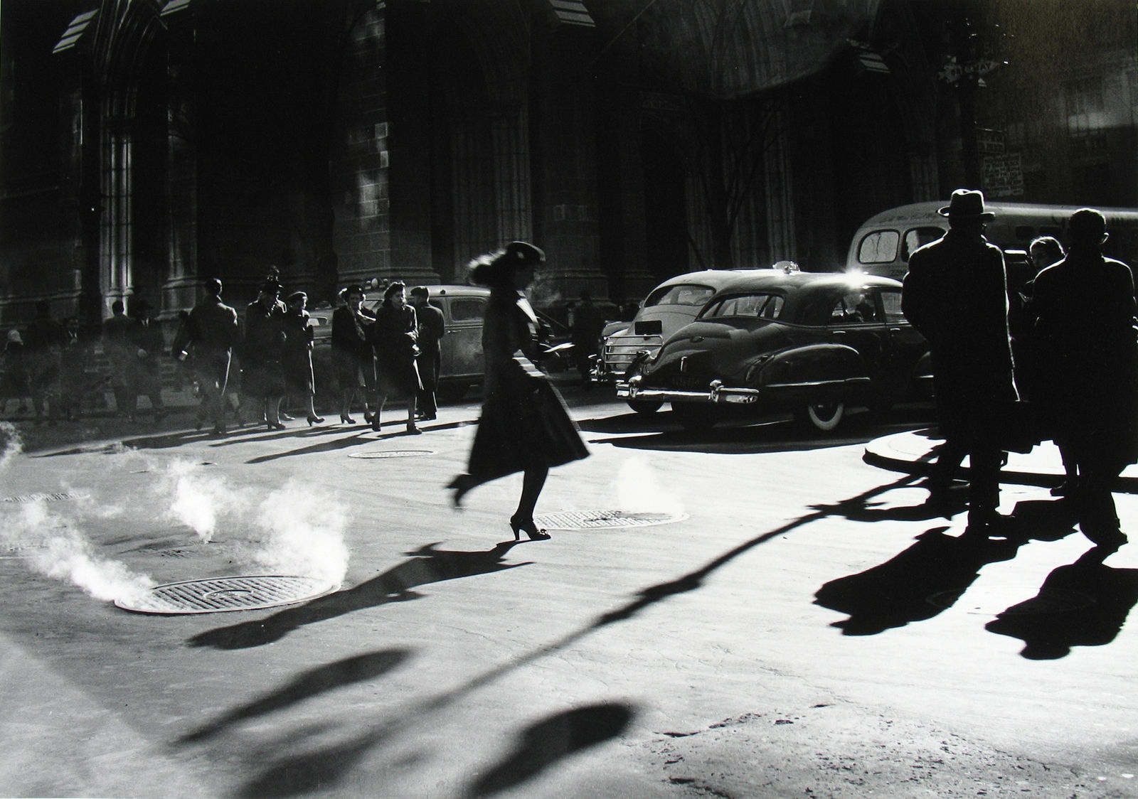 Rebecca Lepkoff, Midtown Manhattan, 1947