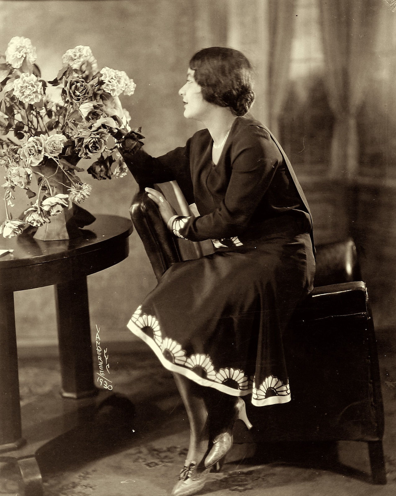 James Van Der Zee, Woman and Roses, 1930