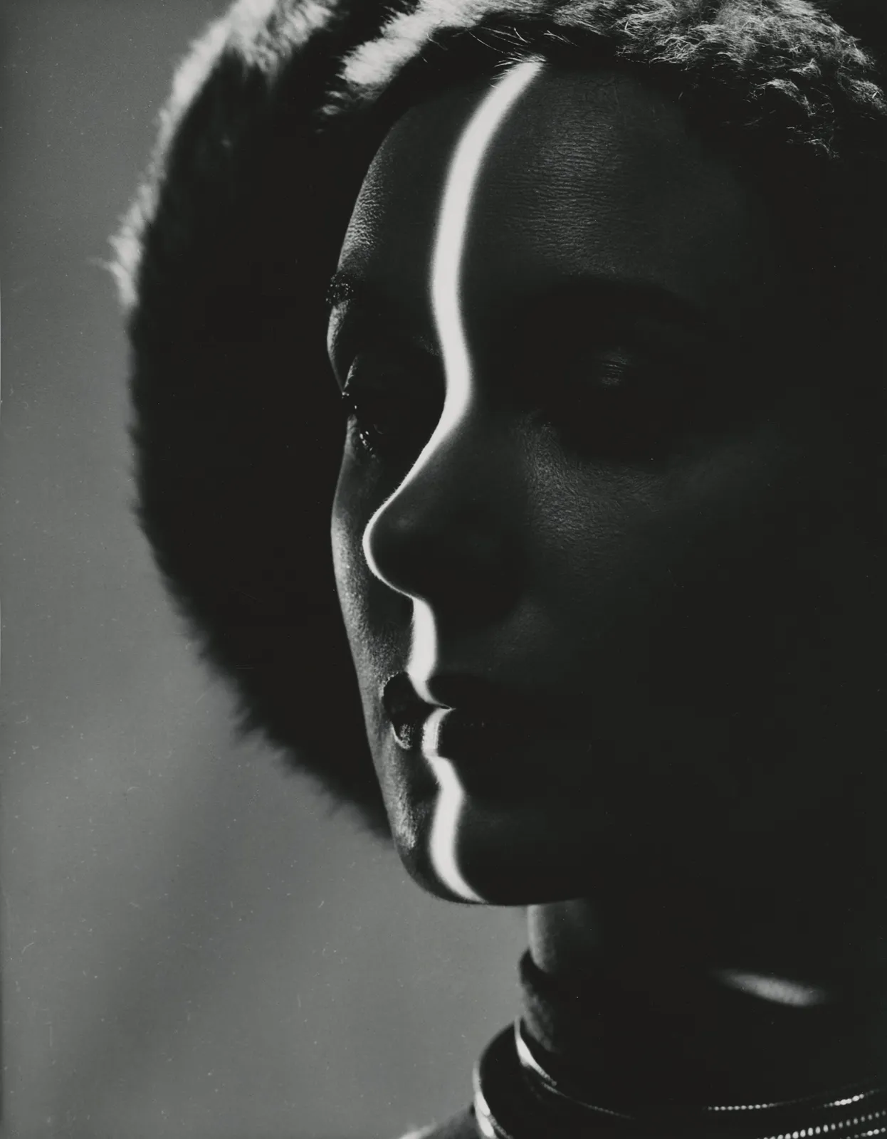 Erwin Blumenfeld, Shadow profile, NYC, 1944