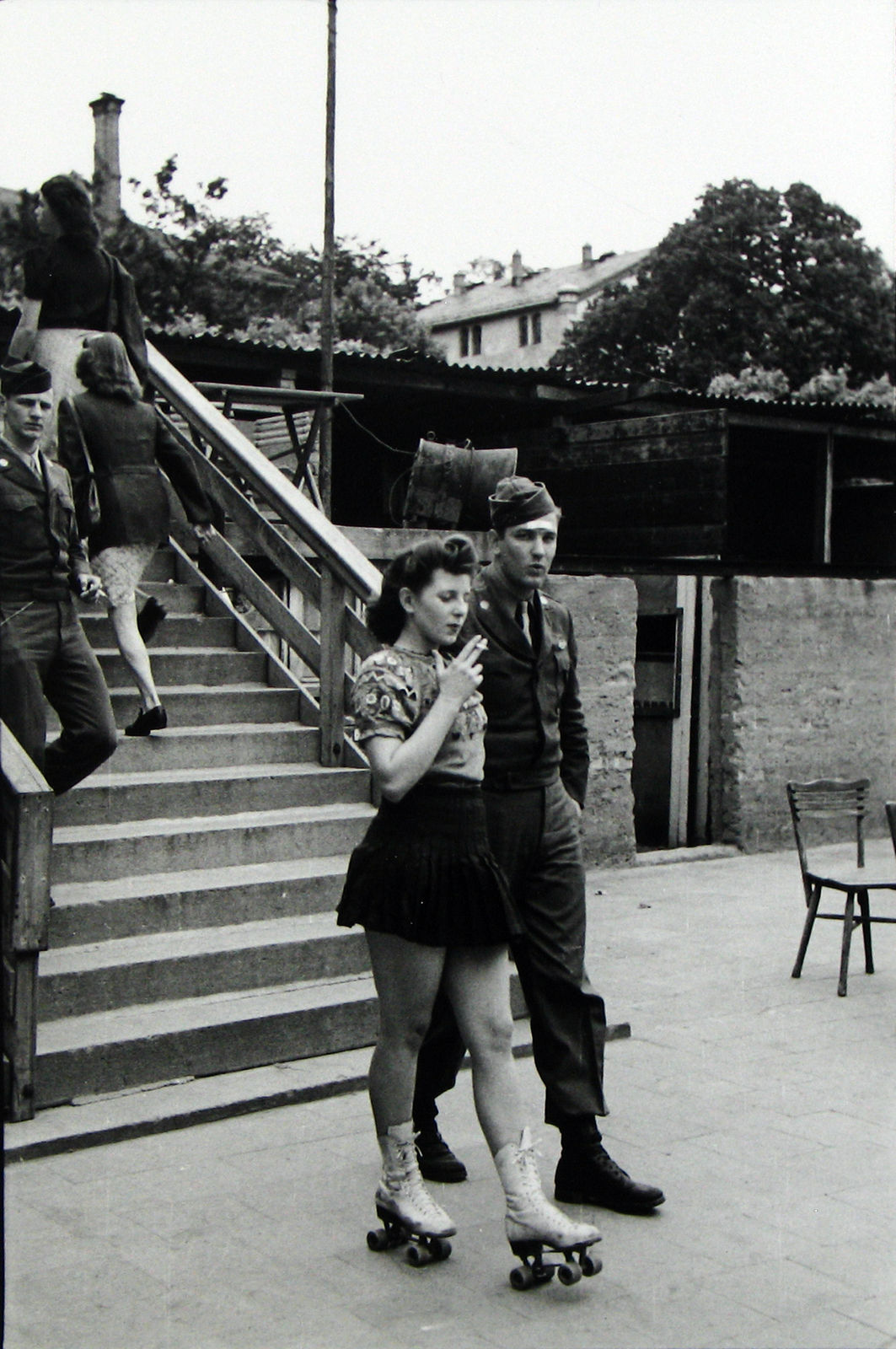 Tony Vaccaro, ​A G.I. and a 'fraulein', Frankfurt, 1946