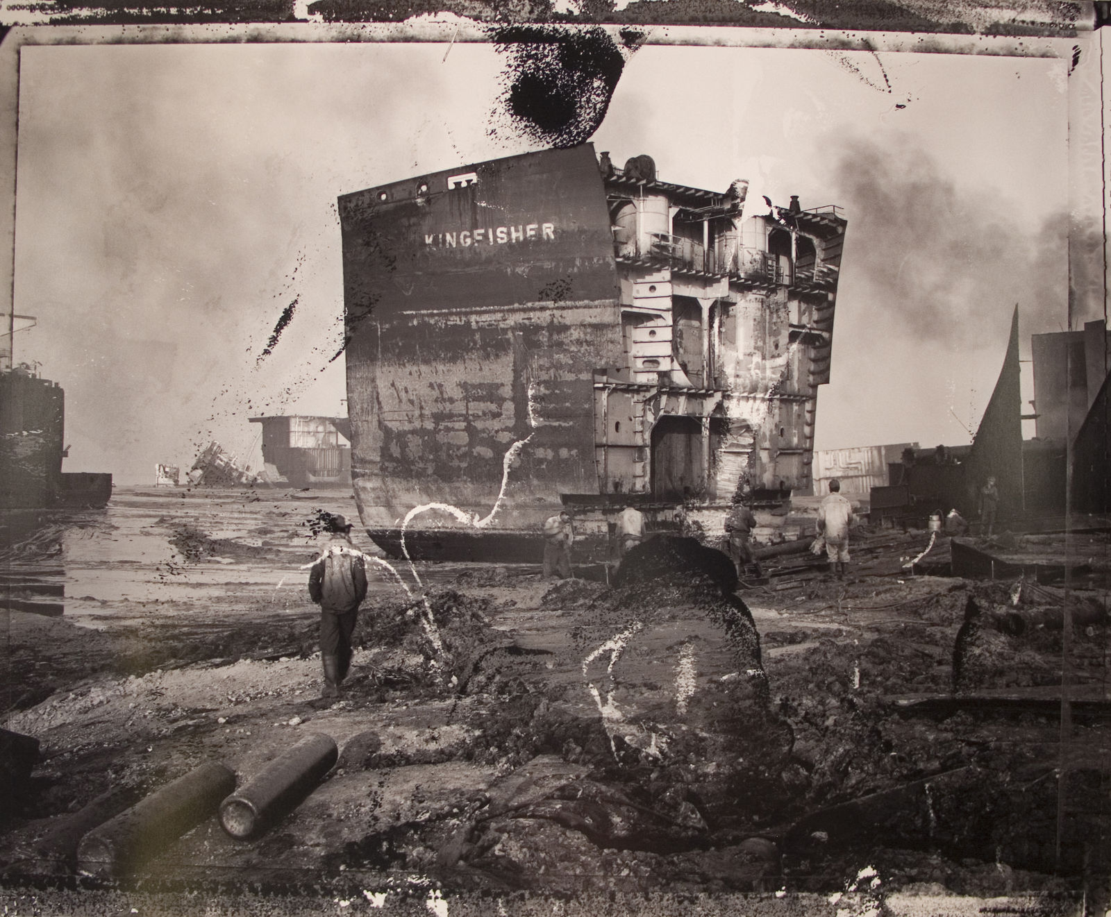Edward Burtynsky, Shipbreaking #13 Field Proof, Chittagong, Bangladesh, 2000