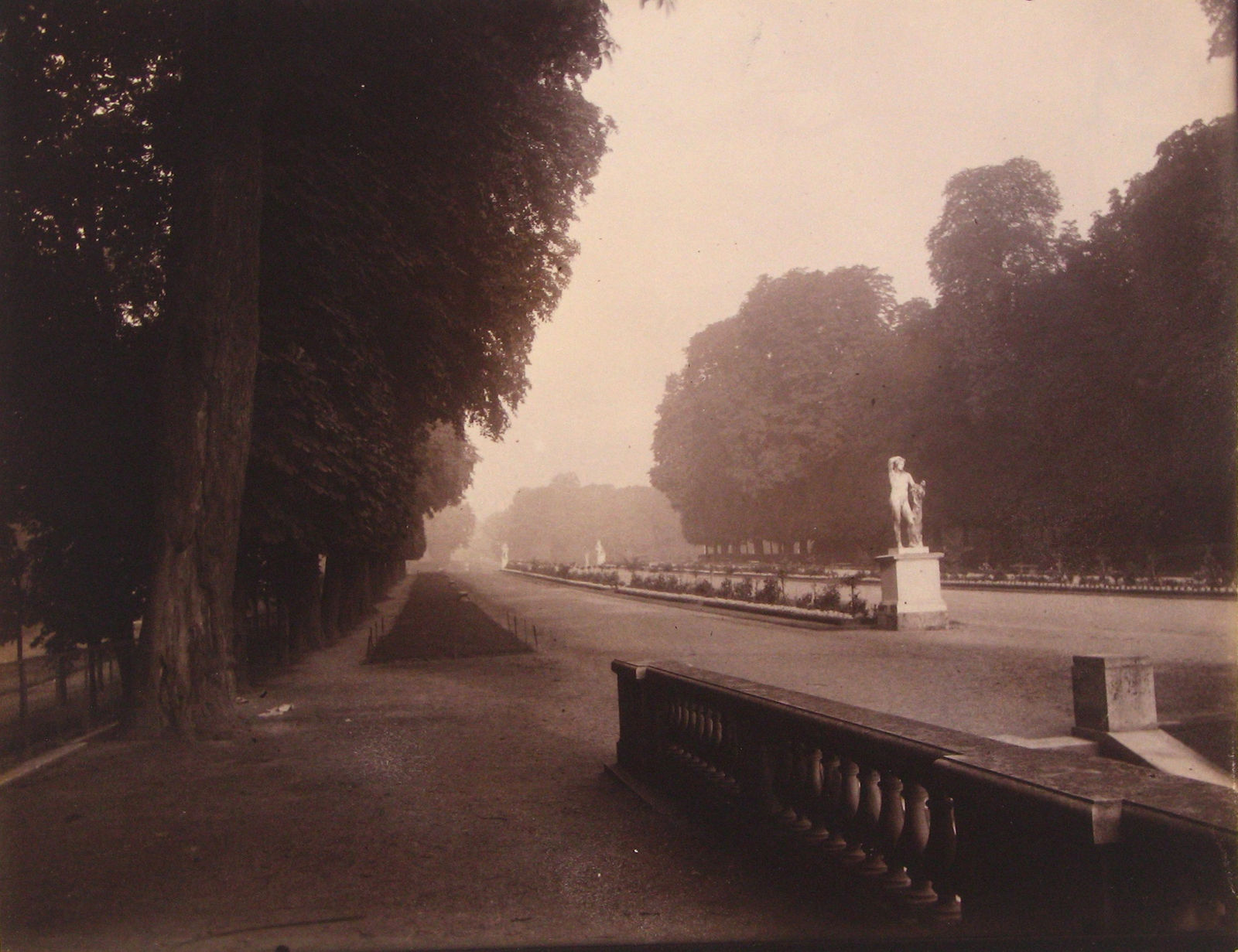 Eugene Atget, Saint-Cloud, 1924