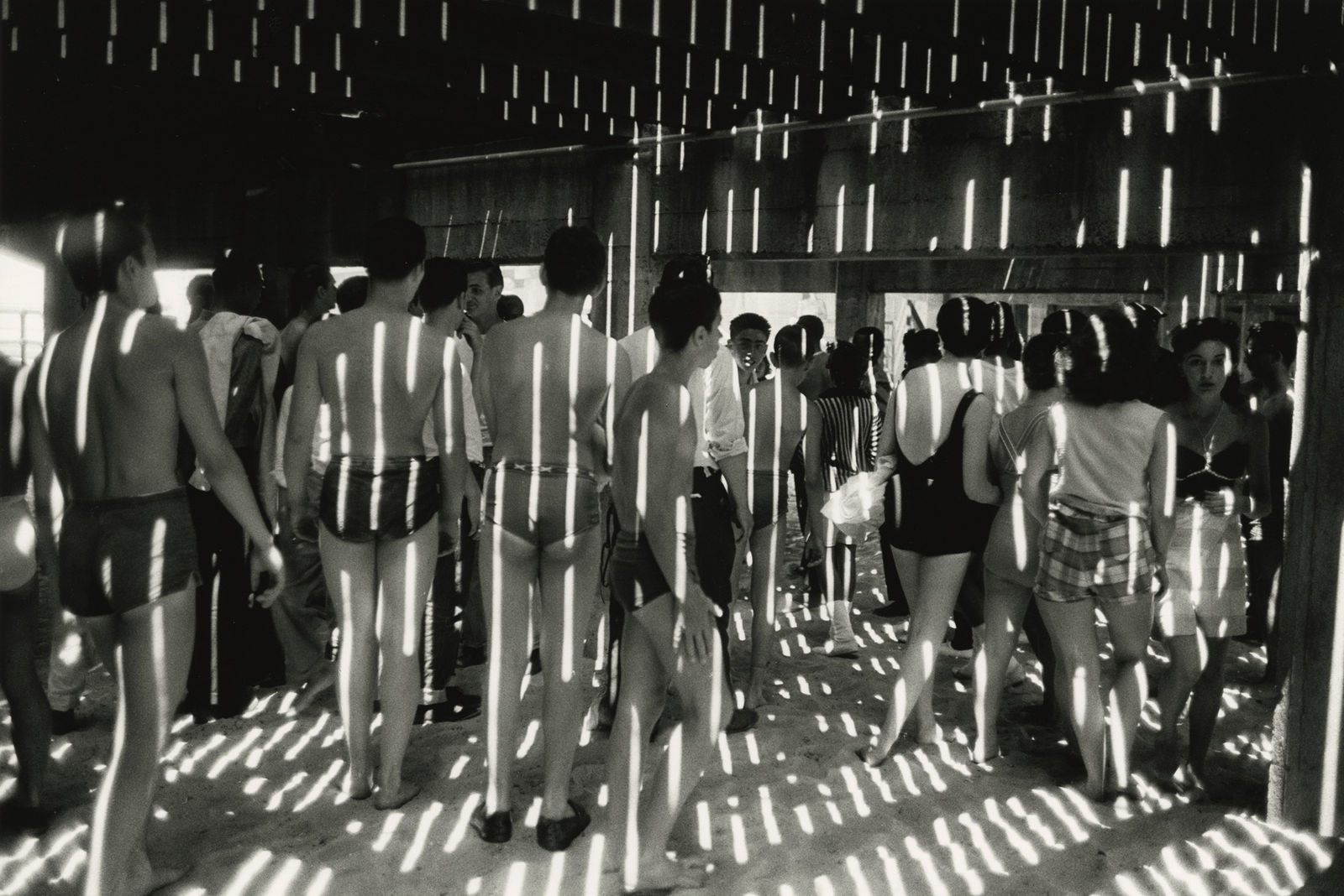 Steve Schapiro, Under the Boardwalk, Coney Island, 1959