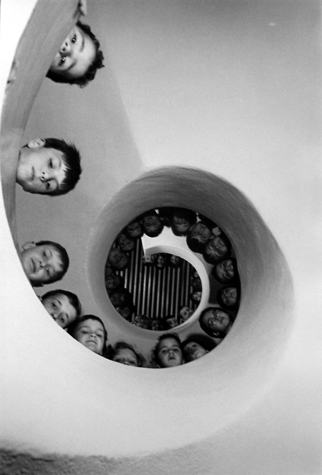 Martine Franck, Bibliotheque de Clamart, Hauts de Seine, 1965