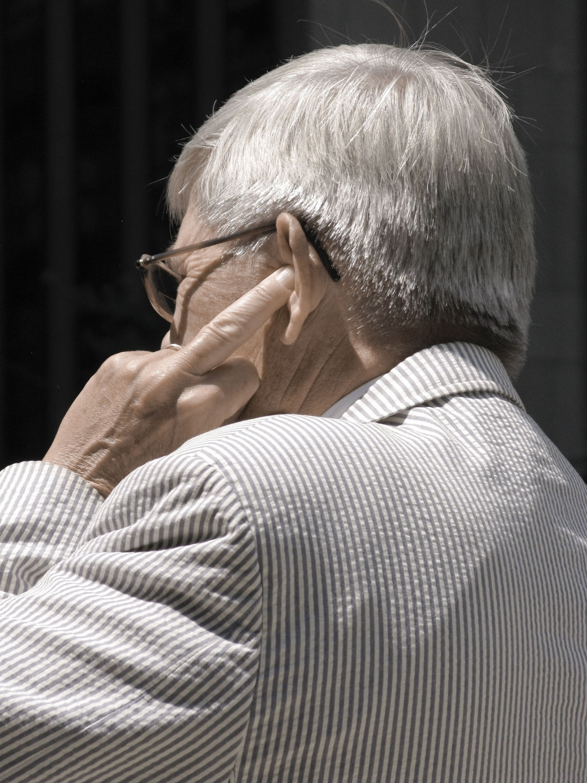 Willis Hartshorn, Man on Cell, 2007